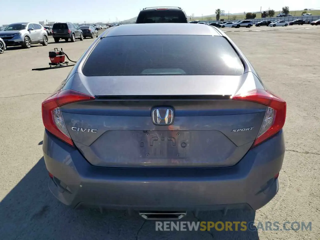 6 Photograph of a damaged car 19XFC2F80LE216629 HONDA CIVIC 2020