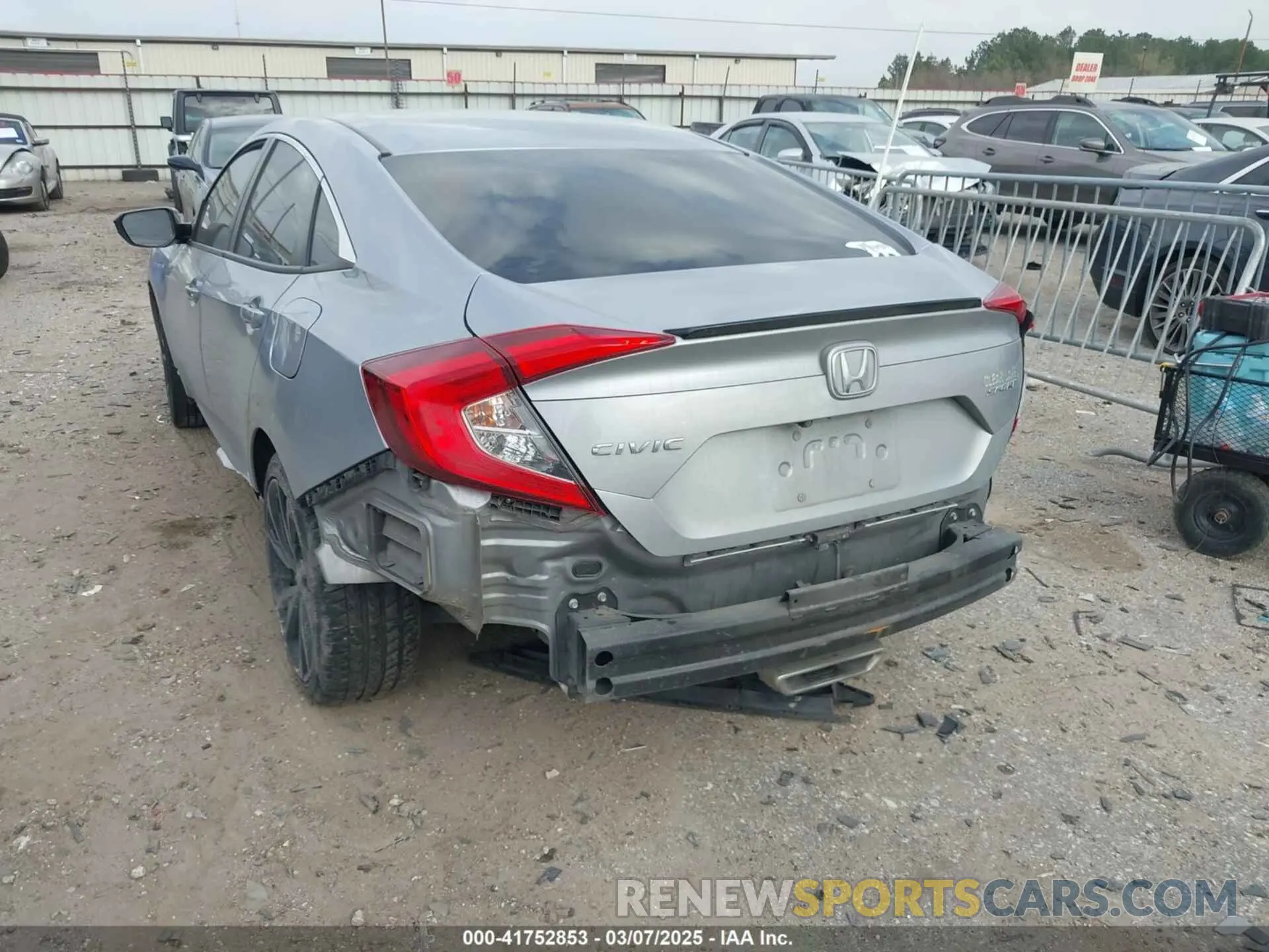 3 Photograph of a damaged car 19XFC2F81LE018321 HONDA CIVIC 2020
