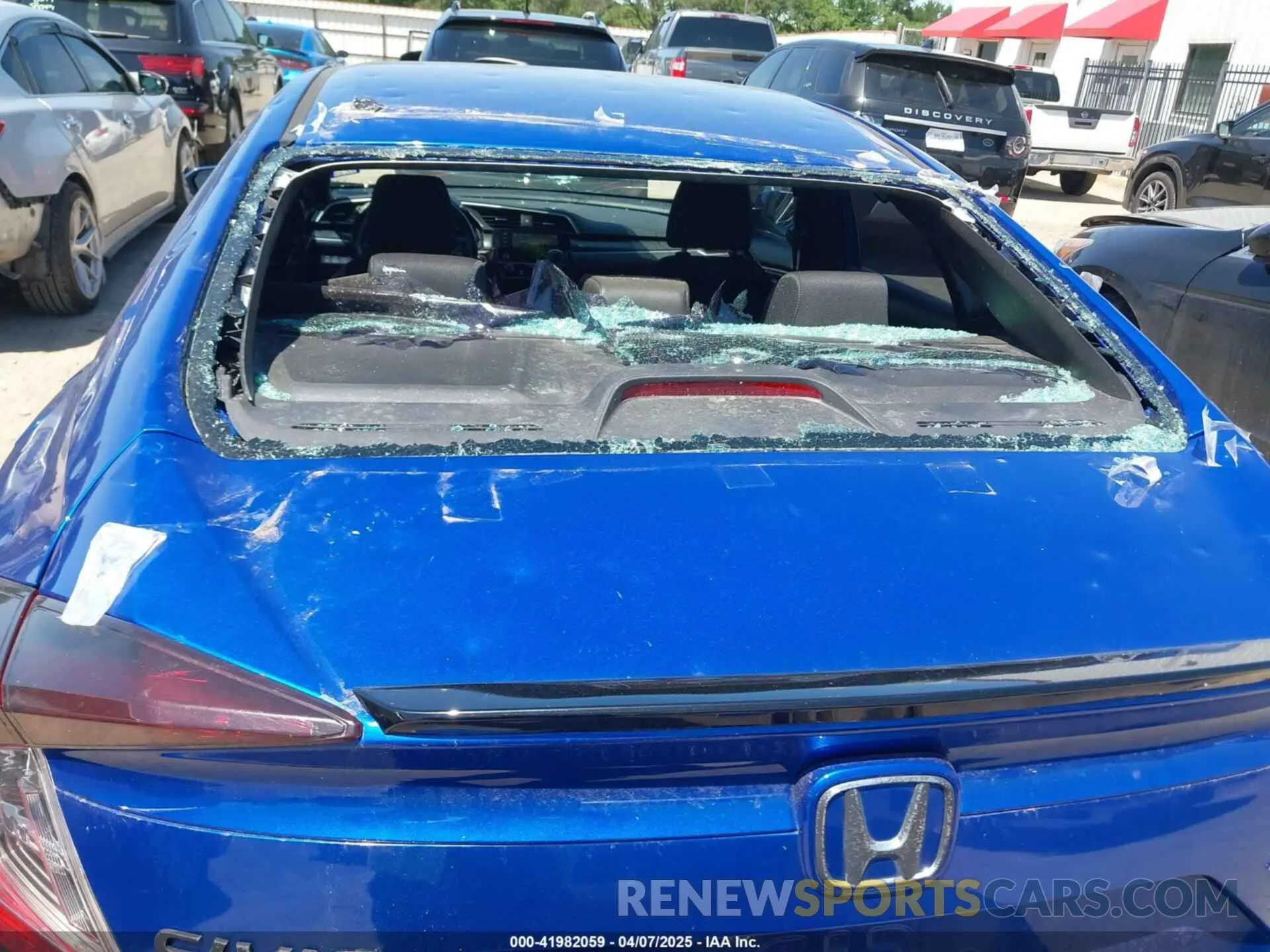 17 Photograph of a damaged car 19XFC2F82LE002354 HONDA CIVIC 2020