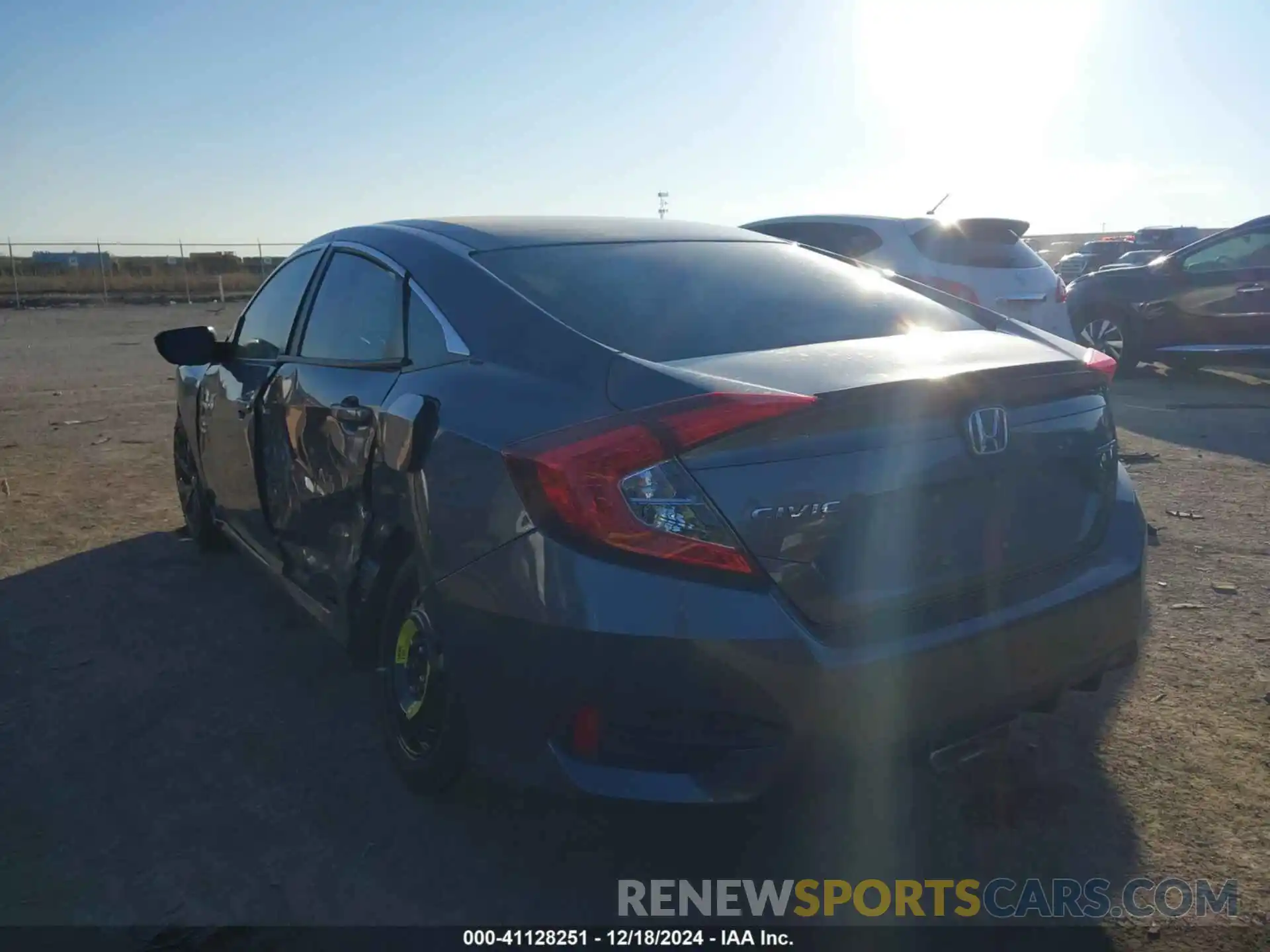 3 Photograph of a damaged car 19XFC2F83LE026937 HONDA CIVIC 2020