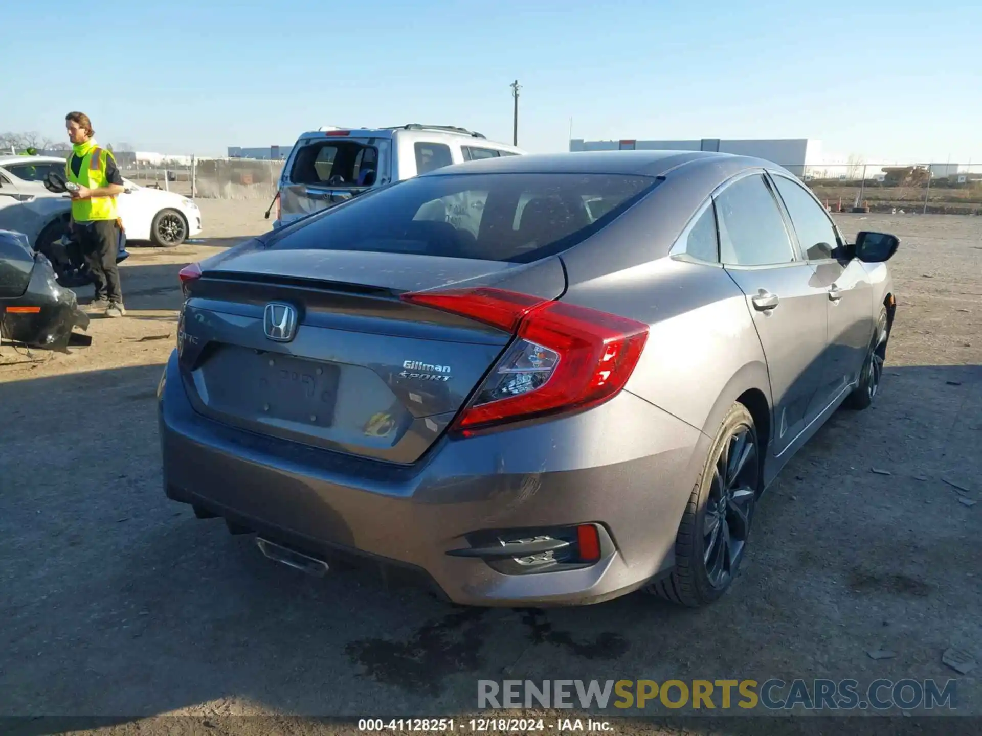 4 Photograph of a damaged car 19XFC2F83LE026937 HONDA CIVIC 2020