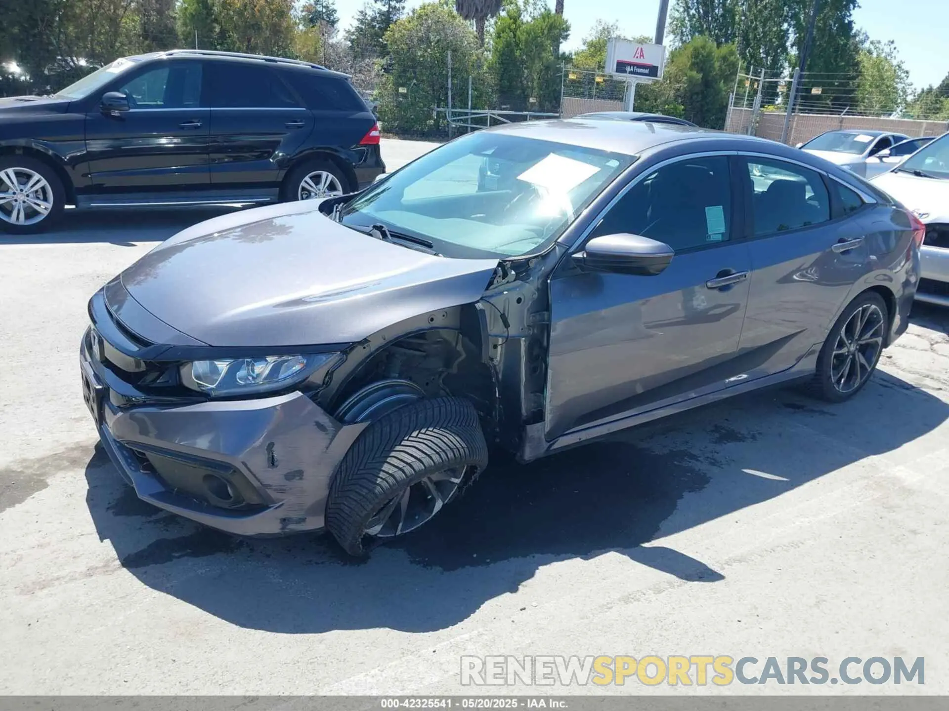 2 Photograph of a damaged car 19XFC2F83LE201395 HONDA CIVIC 2020