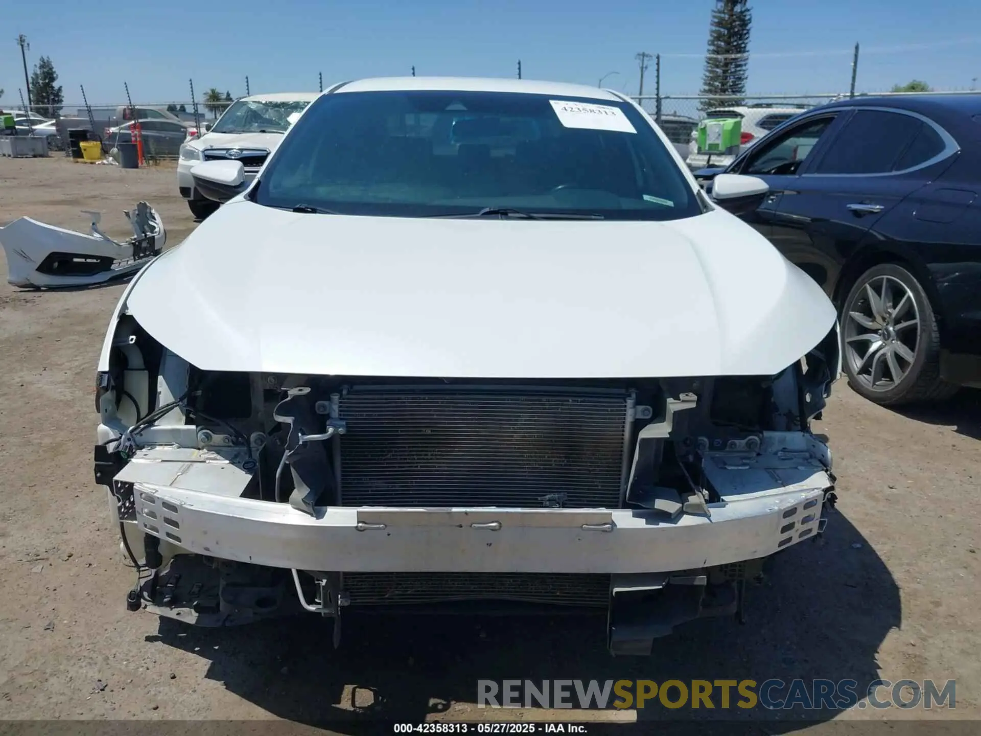 13 Photograph of a damaged car 19XFC2F83LE215720 HONDA CIVIC 2020