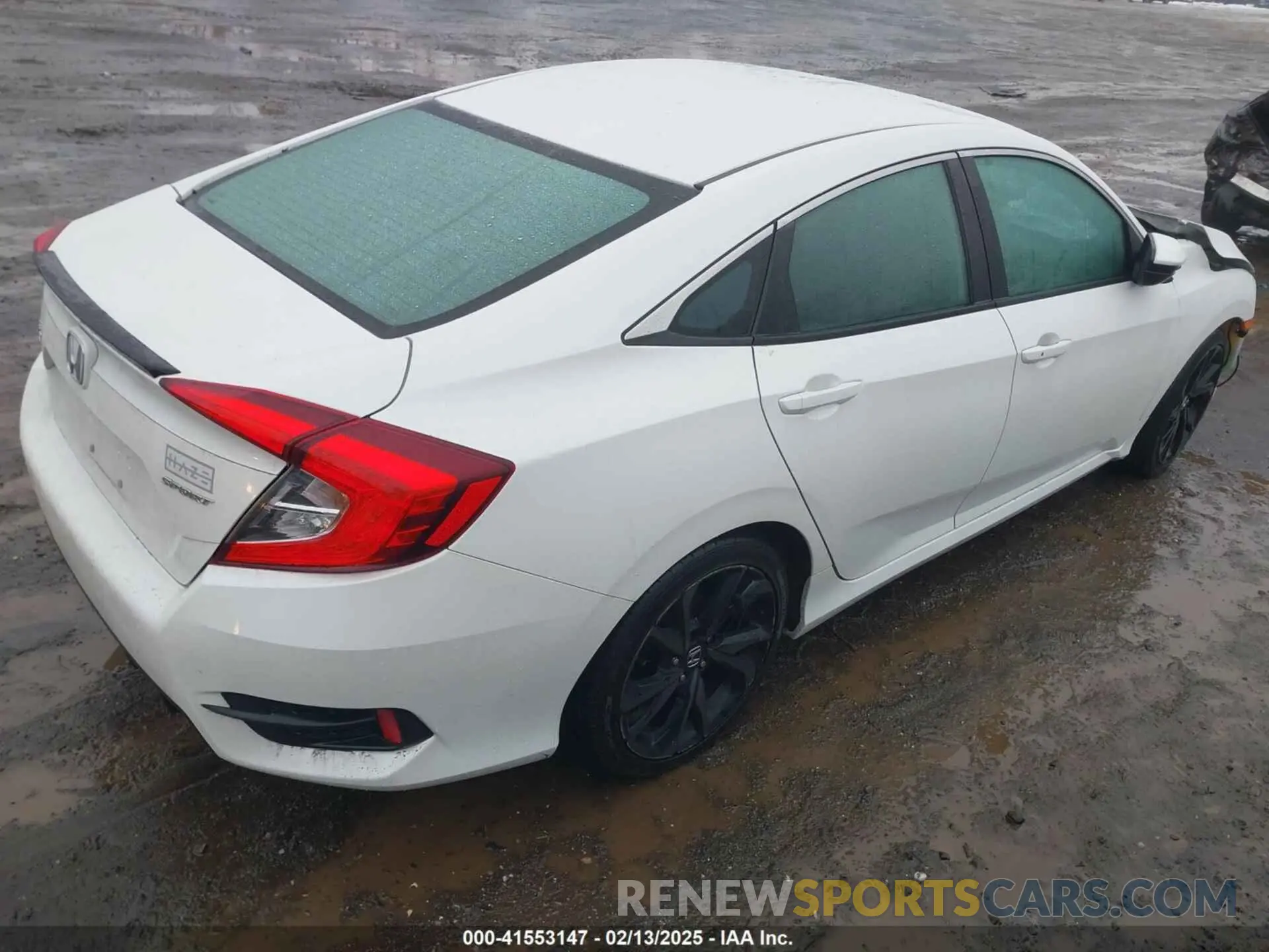 4 Photograph of a damaged car 19XFC2F83LE215734 HONDA CIVIC 2020