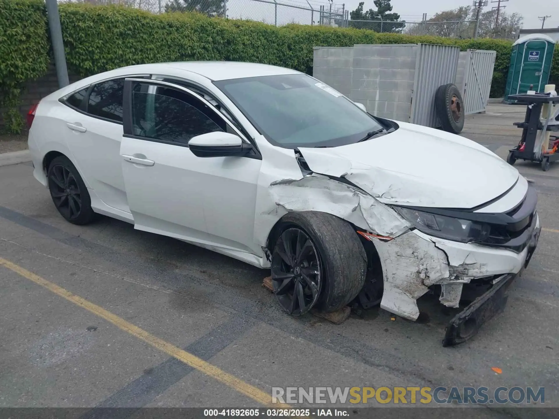 1 Photograph of a damaged car 19XFC2F84LE209361 HONDA CIVIC 2020