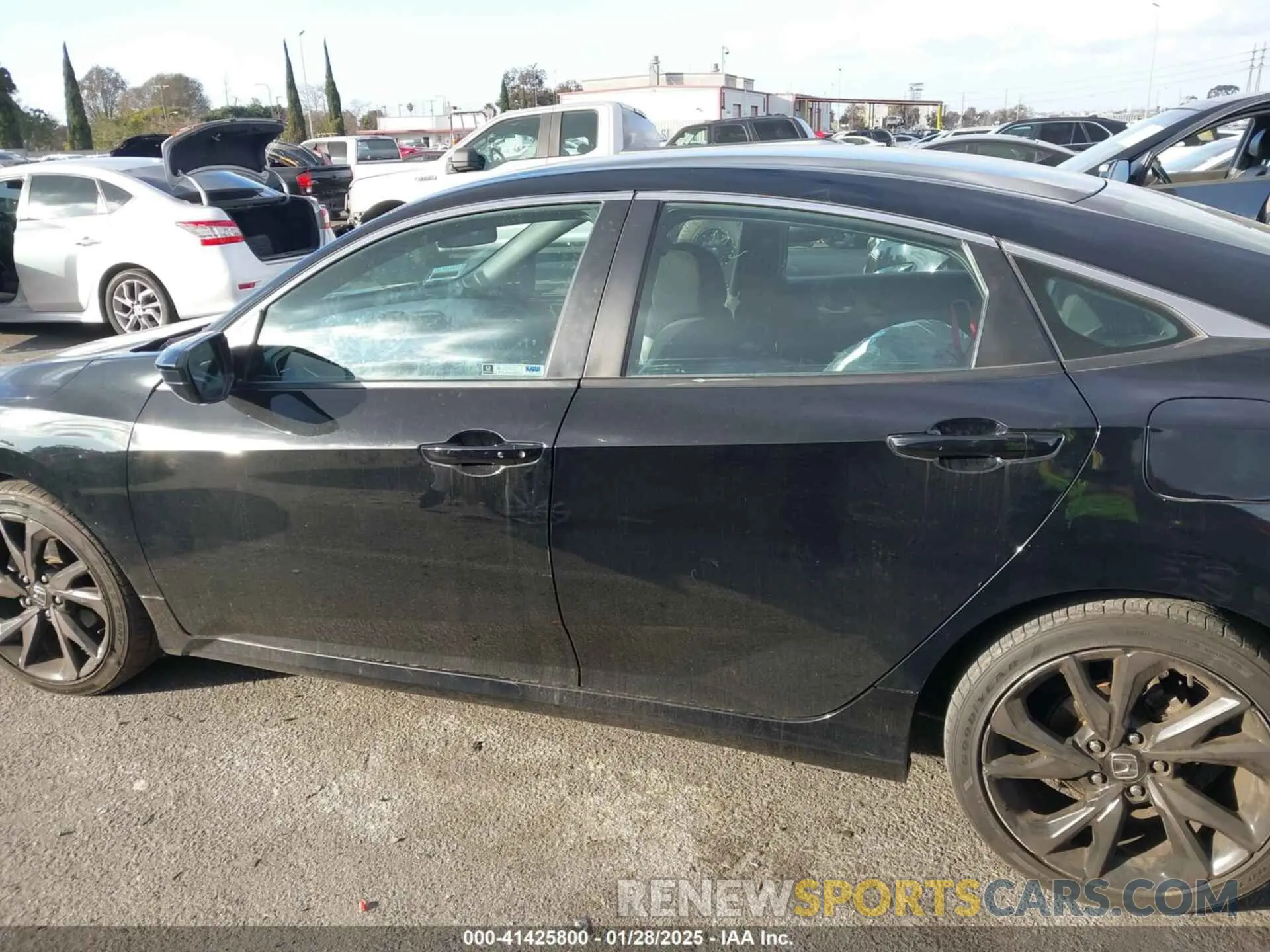 15 Photograph of a damaged car 19XFC2F86LE207417 HONDA CIVIC 2020