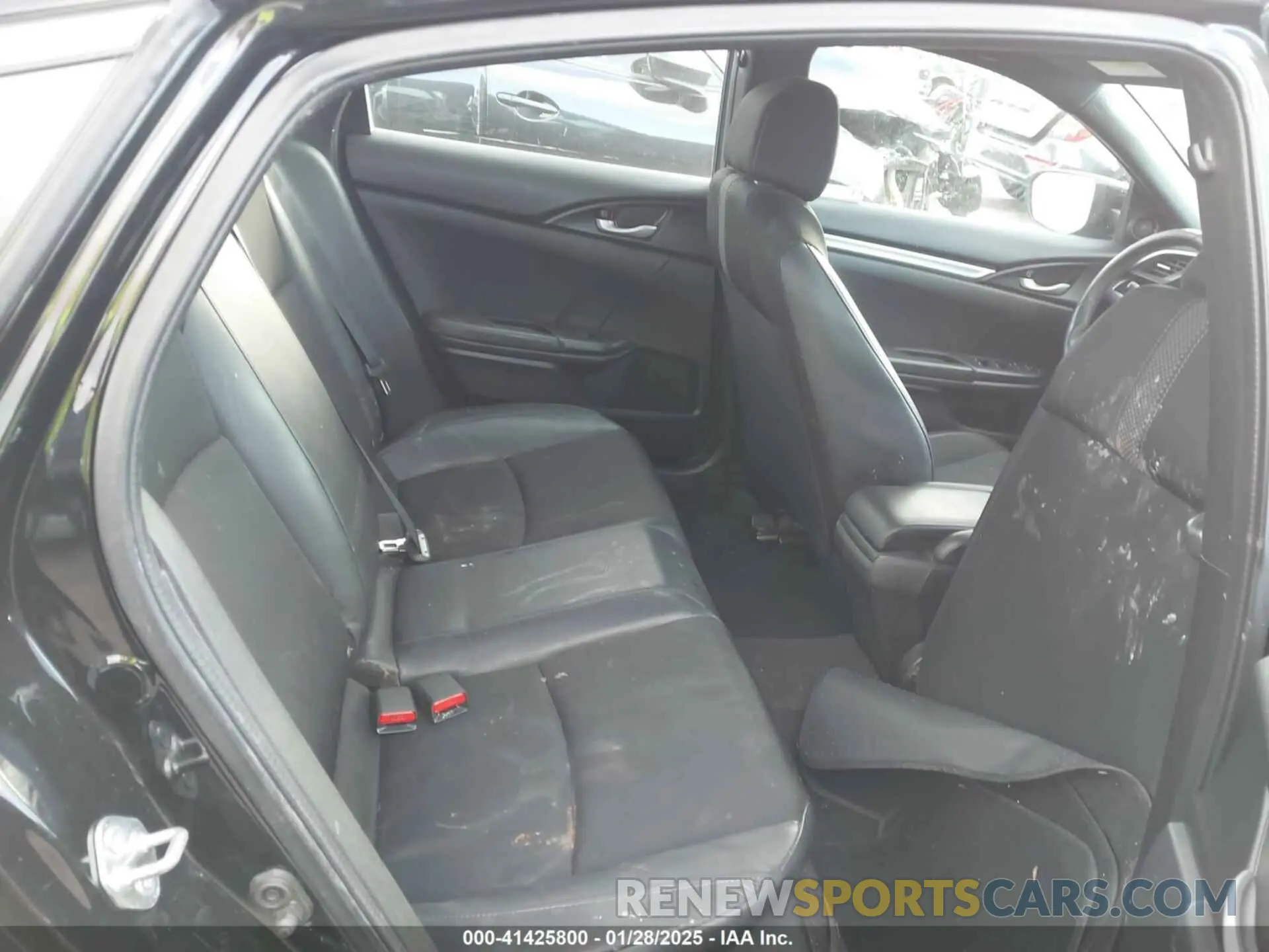 8 Photograph of a damaged car 19XFC2F86LE207417 HONDA CIVIC 2020