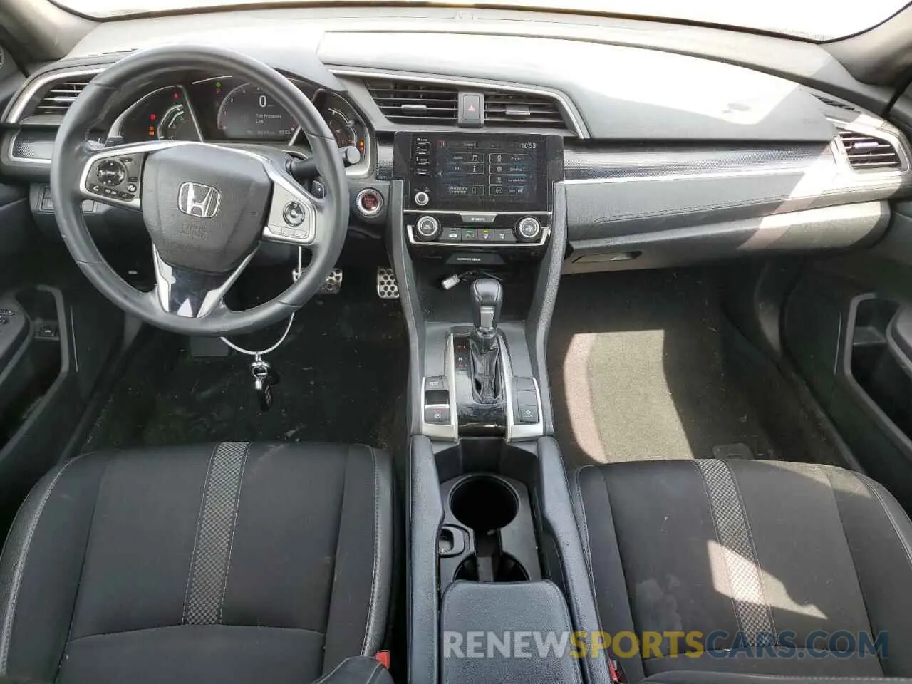 8 Photograph of a damaged car 19XFC2F87LE011762 HONDA CIVIC 2020
