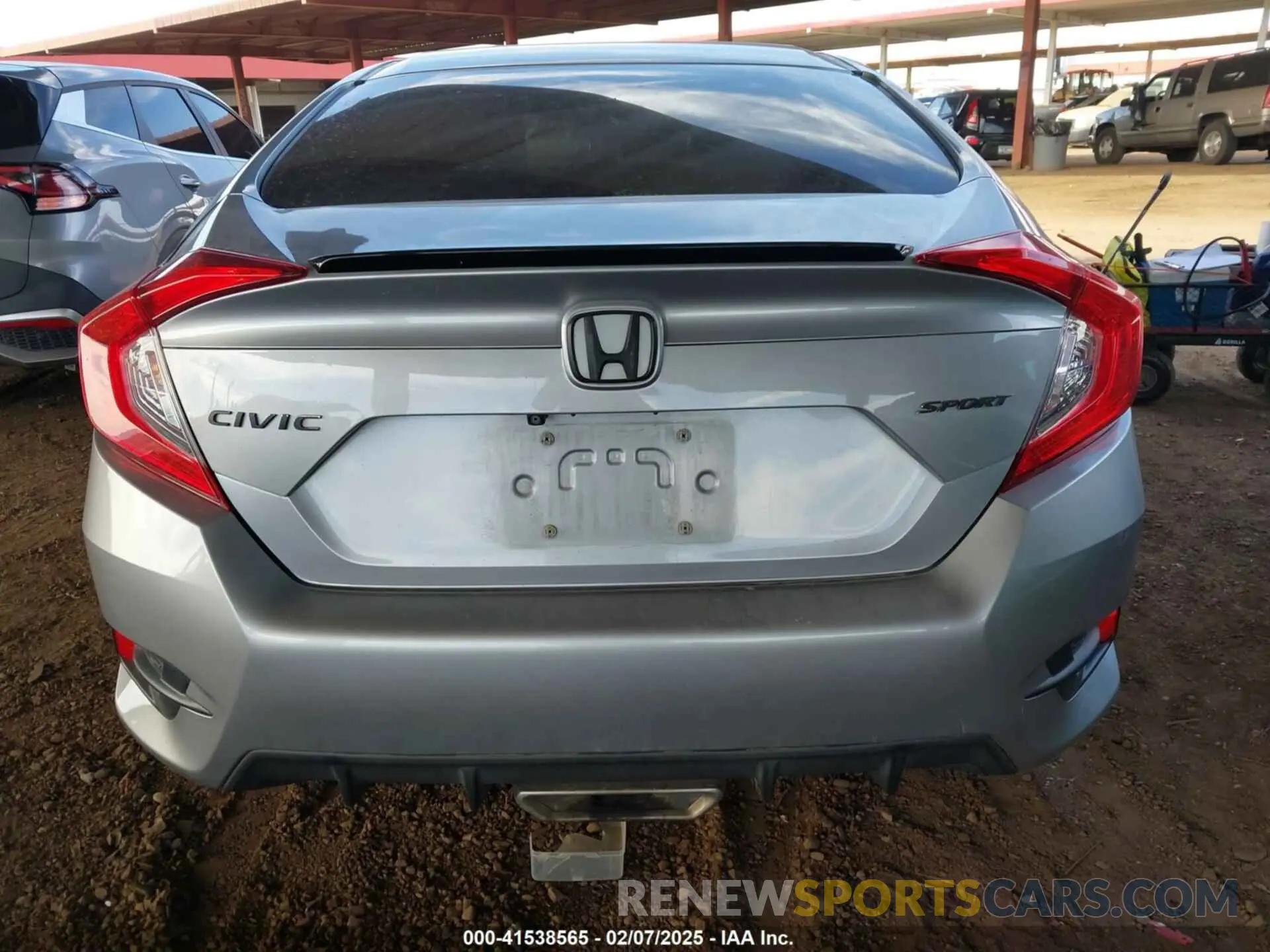 17 Photograph of a damaged car 19XFC2F88LE203398 HONDA CIVIC 2020