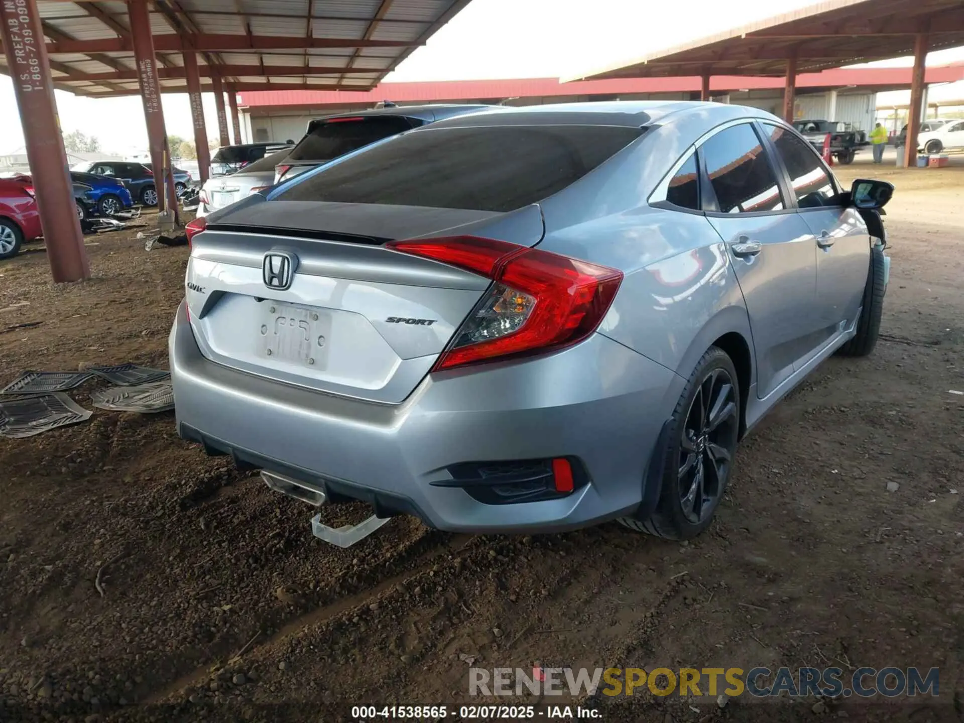 4 Photograph of a damaged car 19XFC2F88LE203398 HONDA CIVIC 2020