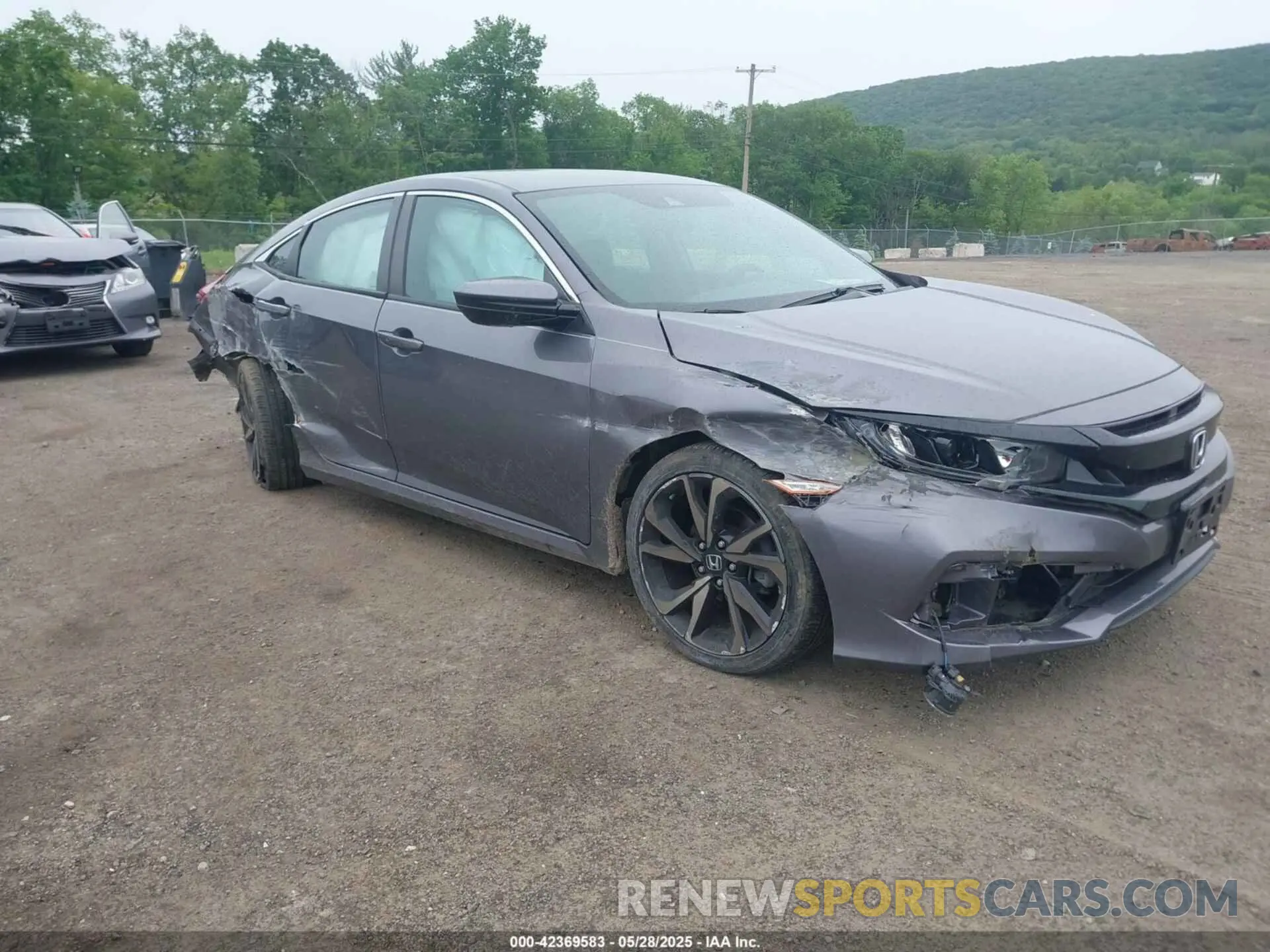 1 Photograph of a damaged car 19XFC2F88LE213607 HONDA CIVIC 2020