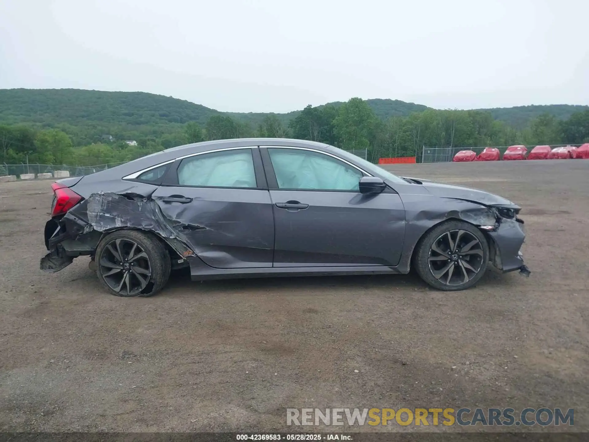 13 Photograph of a damaged car 19XFC2F88LE213607 HONDA CIVIC 2020