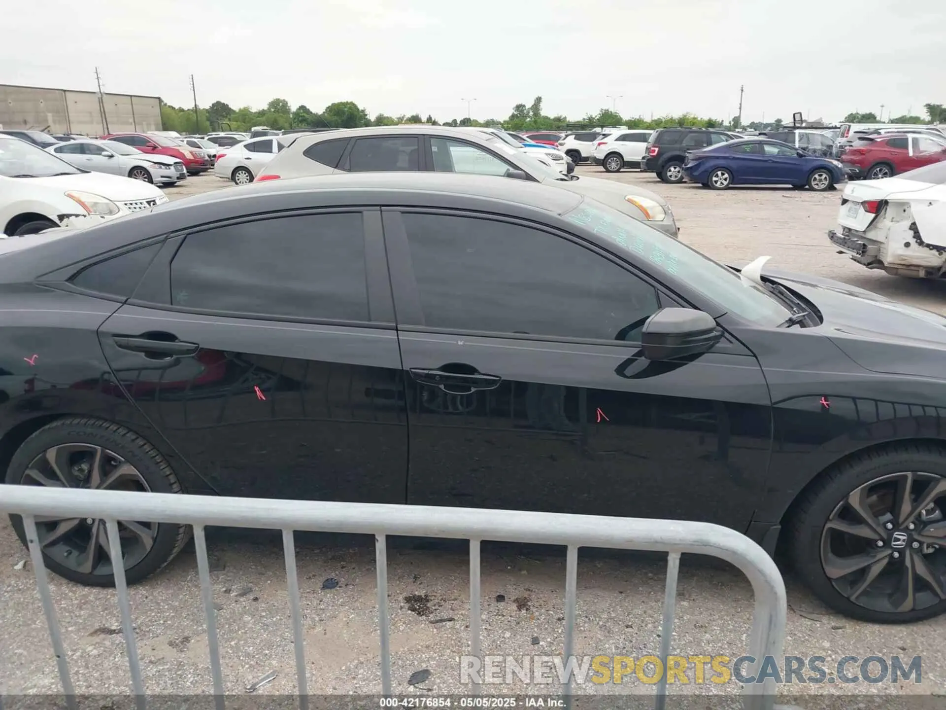 14 Photograph of a damaged car 19XFC2F89LE004635 HONDA CIVIC 2020