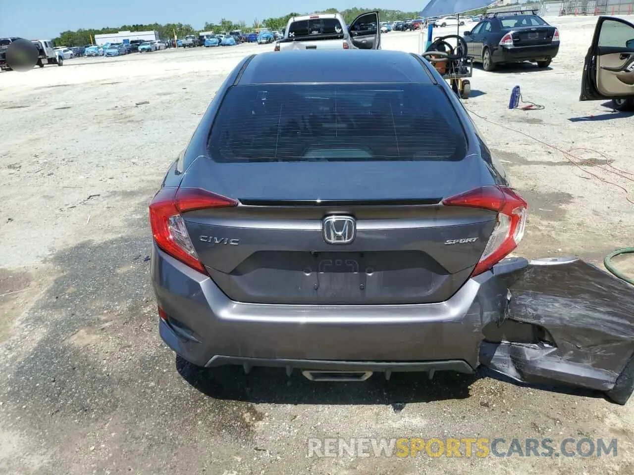 6 Photograph of a damaged car 19XFC2F89LE005672 HONDA CIVIC 2020