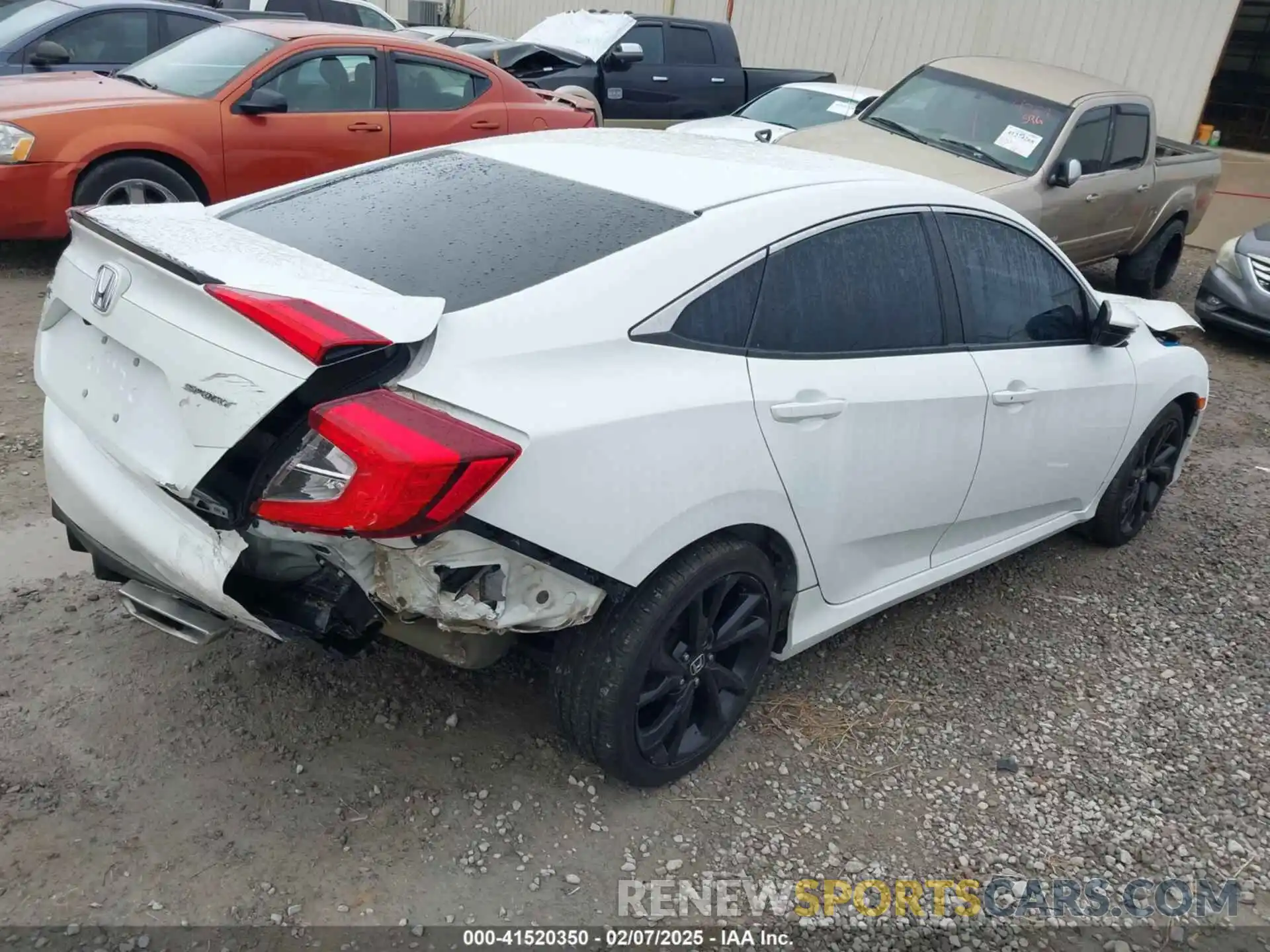 4 Photograph of a damaged car 19XFC2F89LE014243 HONDA CIVIC 2020