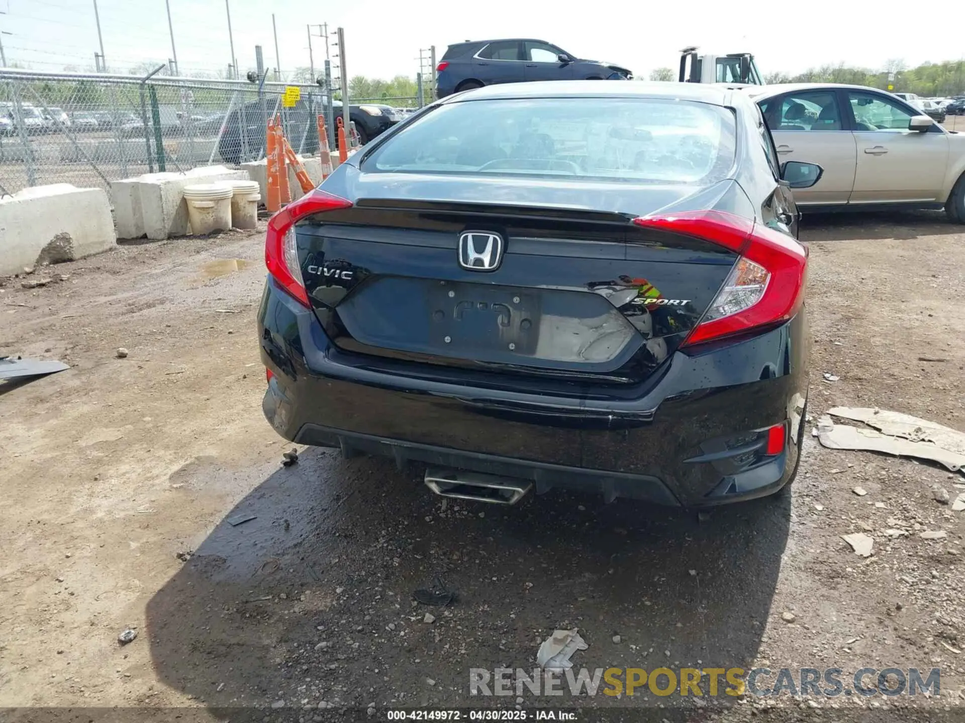 17 Photograph of a damaged car 19XFC2F89LE016266 HONDA CIVIC 2020