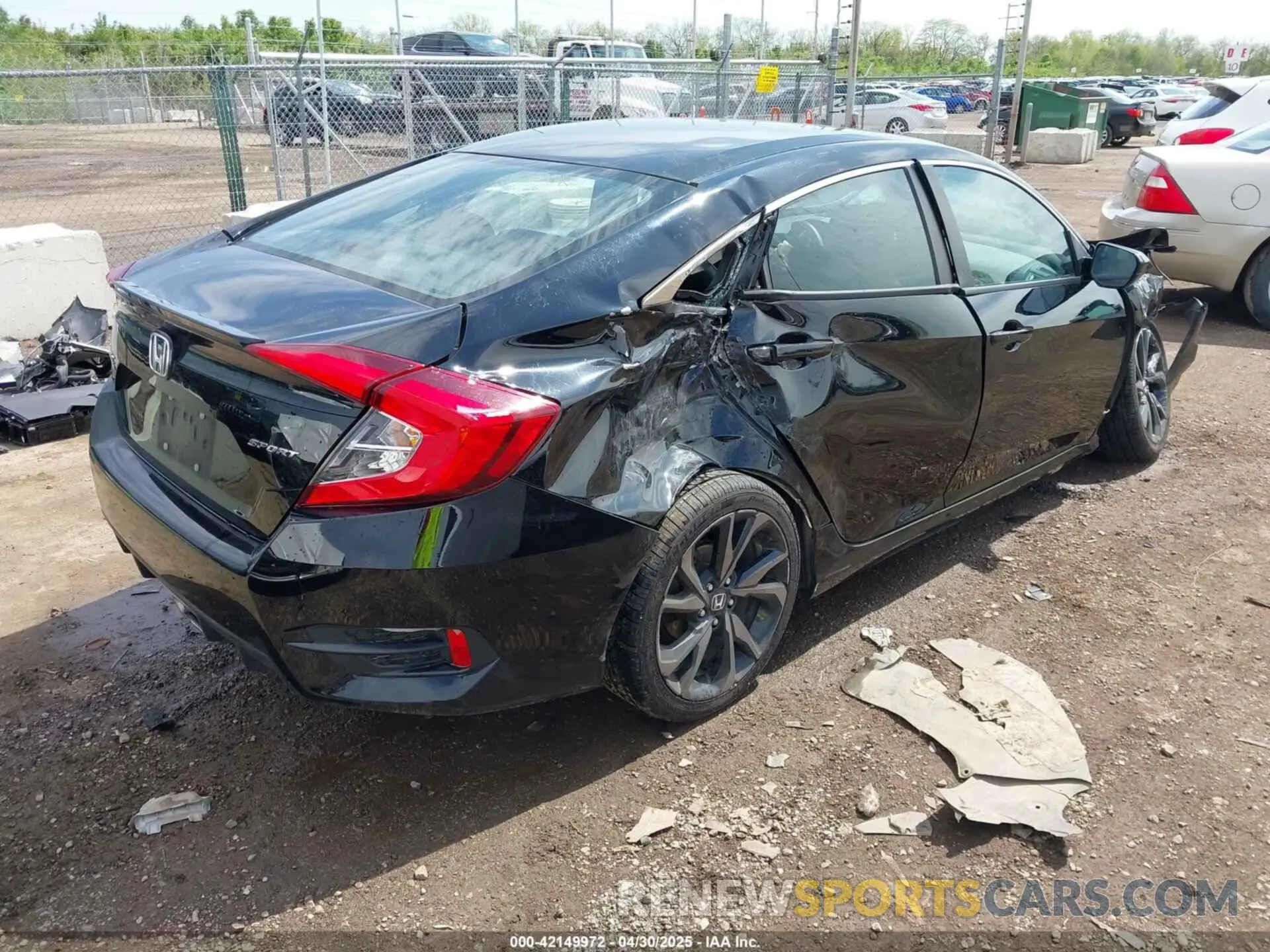 4 Photograph of a damaged car 19XFC2F89LE016266 HONDA CIVIC 2020