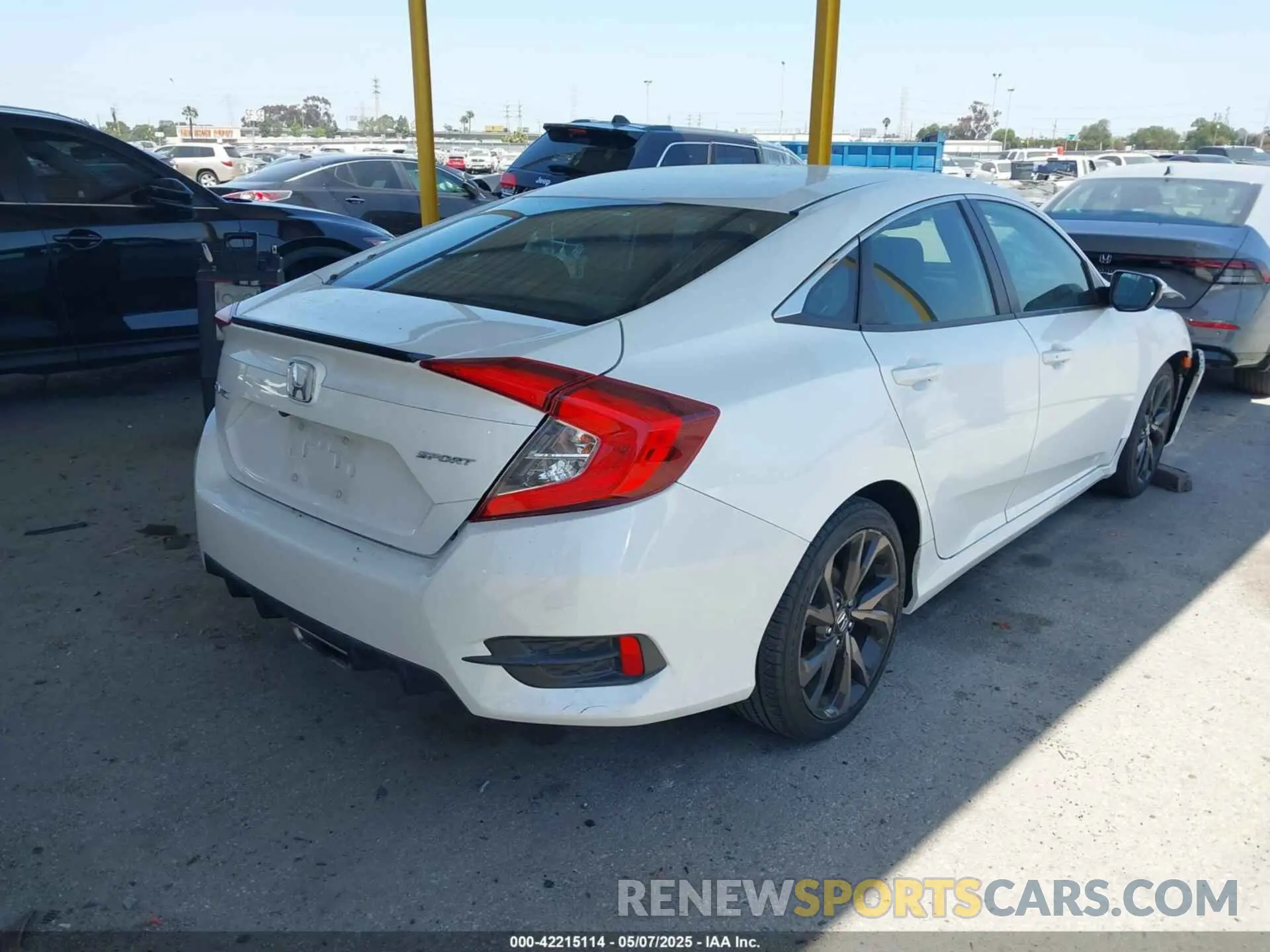 4 Photograph of a damaged car 2HGFC2E80LH523225 HONDA CIVIC 2020