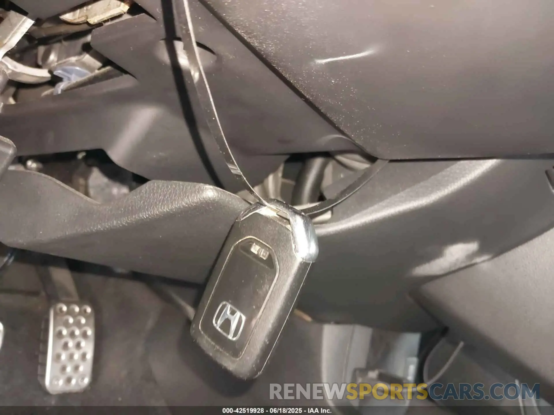 11 Photograph of a damaged car 2HGFC2E84LH535961 HONDA CIVIC 2020