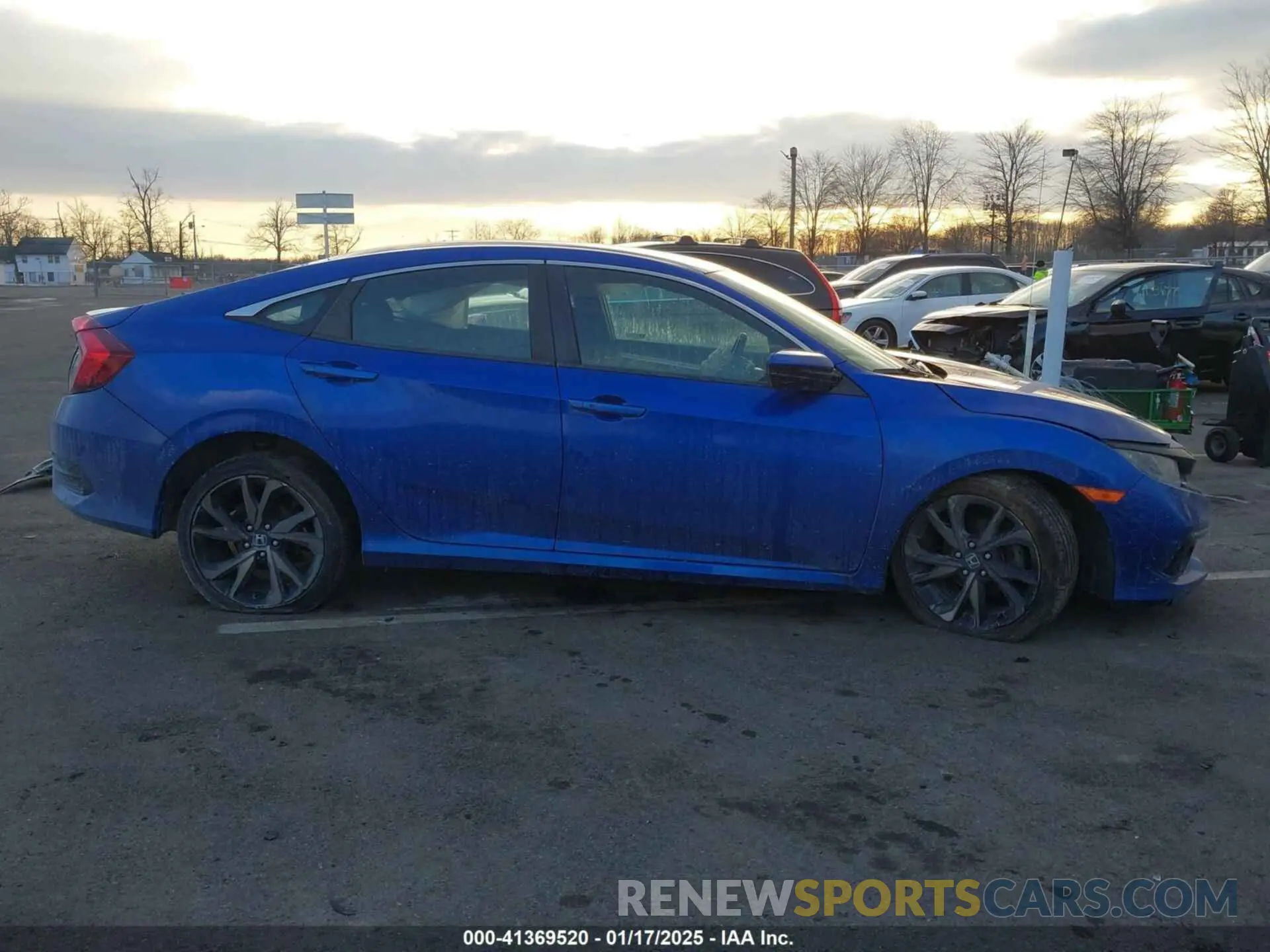 13 Photograph of a damaged car 2HGFC2E89LH503703 HONDA CIVIC 2020