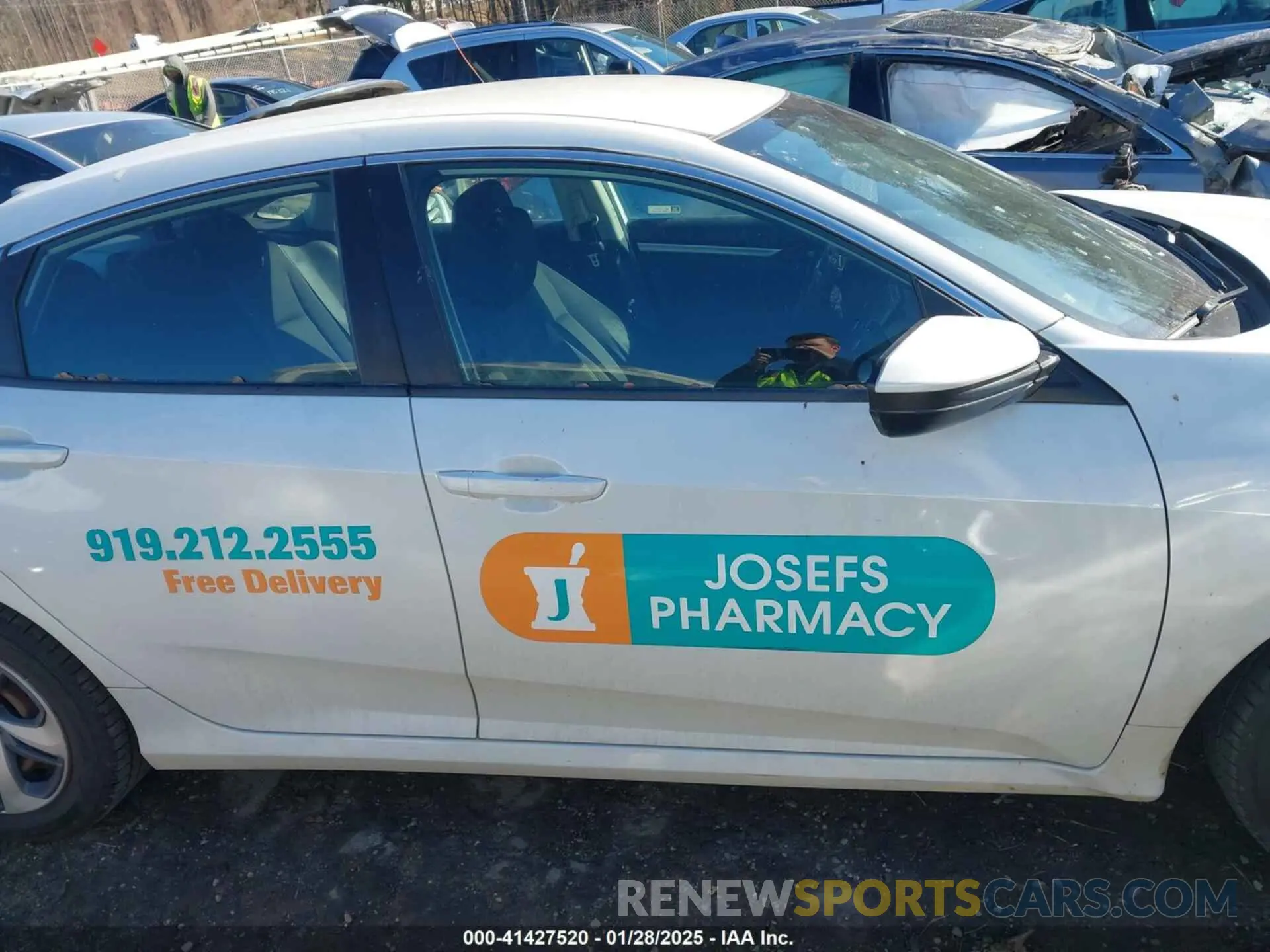 14 Photograph of a damaged car 2HGFC2F60LH509015 HONDA CIVIC 2020