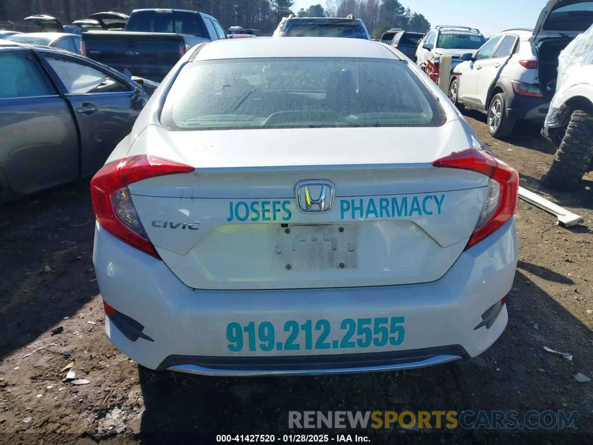 17 Photograph of a damaged car 2HGFC2F60LH509015 HONDA CIVIC 2020