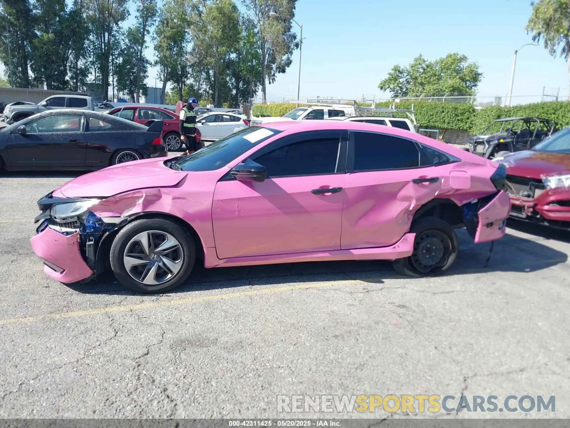 14 Photograph of a damaged car 2HGFC2F60LH512433 HONDA CIVIC 2020