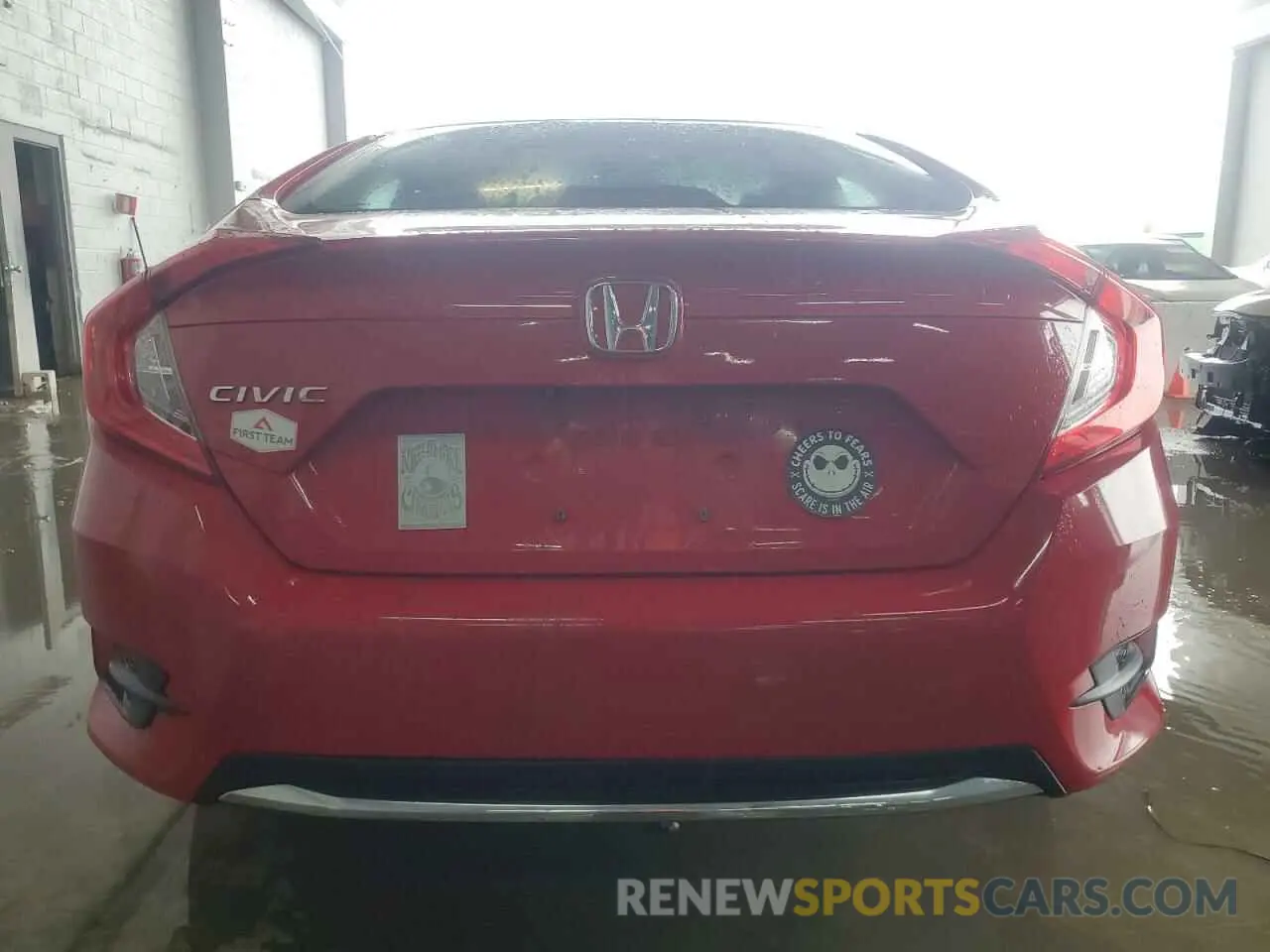 6 Photograph of a damaged car 2HGFC2F60LH569330 HONDA CIVIC 2020