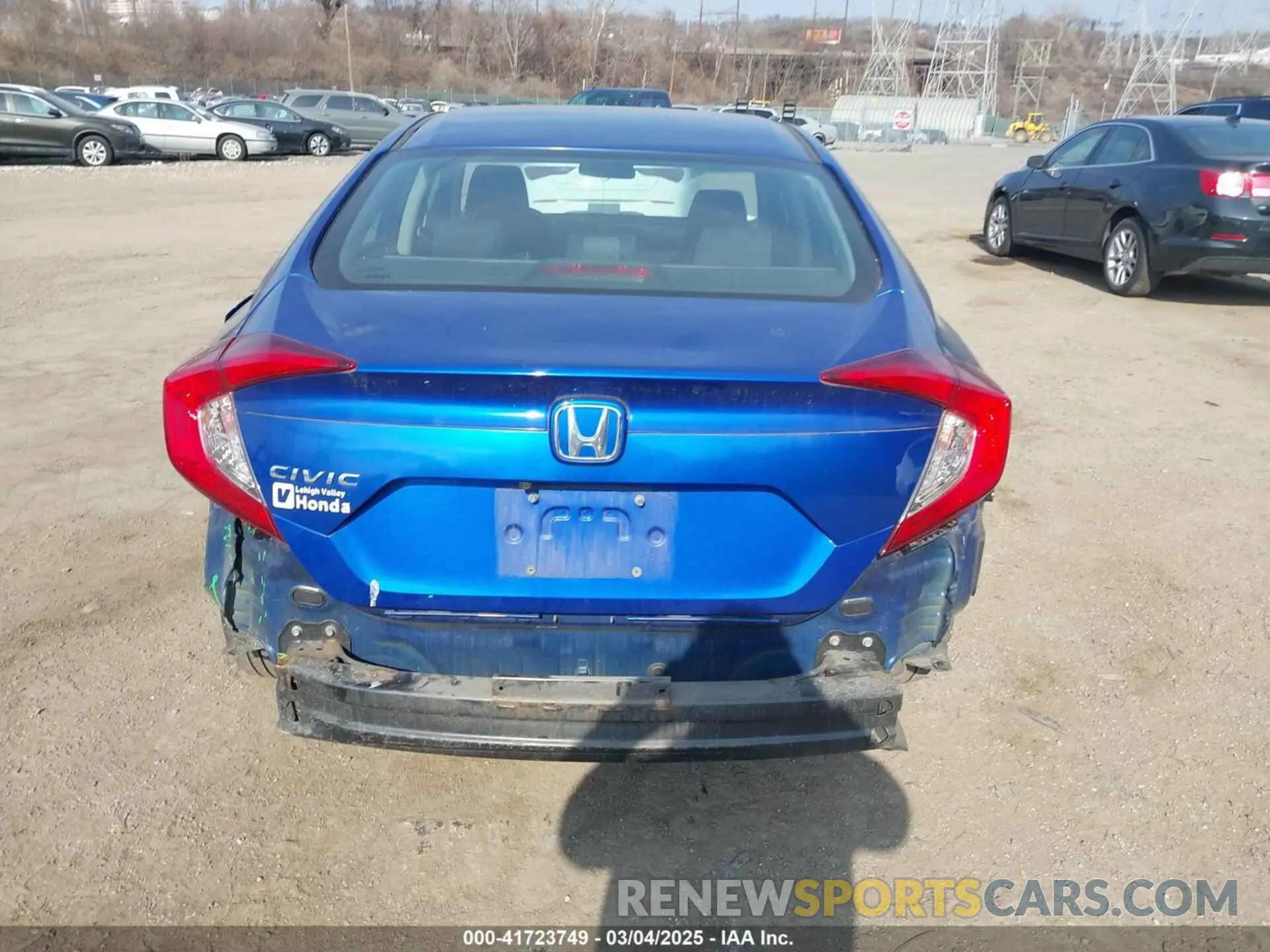17 Photograph of a damaged car 2HGFC2F60LH596964 HONDA CIVIC 2020