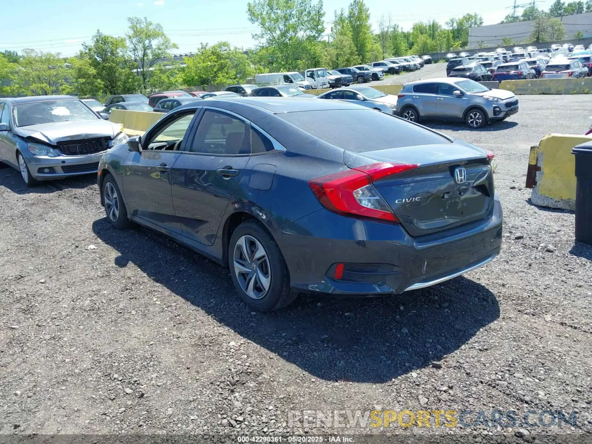 3 Photograph of a damaged car 2HGFC2F61LH567246 HONDA CIVIC 2020