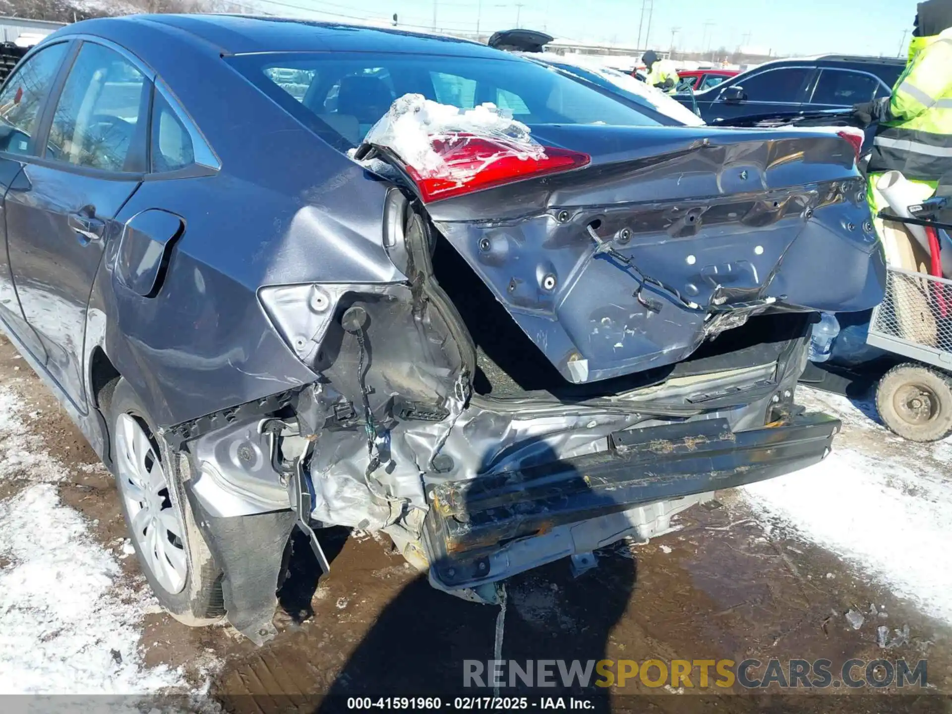 6 Photograph of a damaged car 2HGFC2F62LH550584 HONDA CIVIC 2020