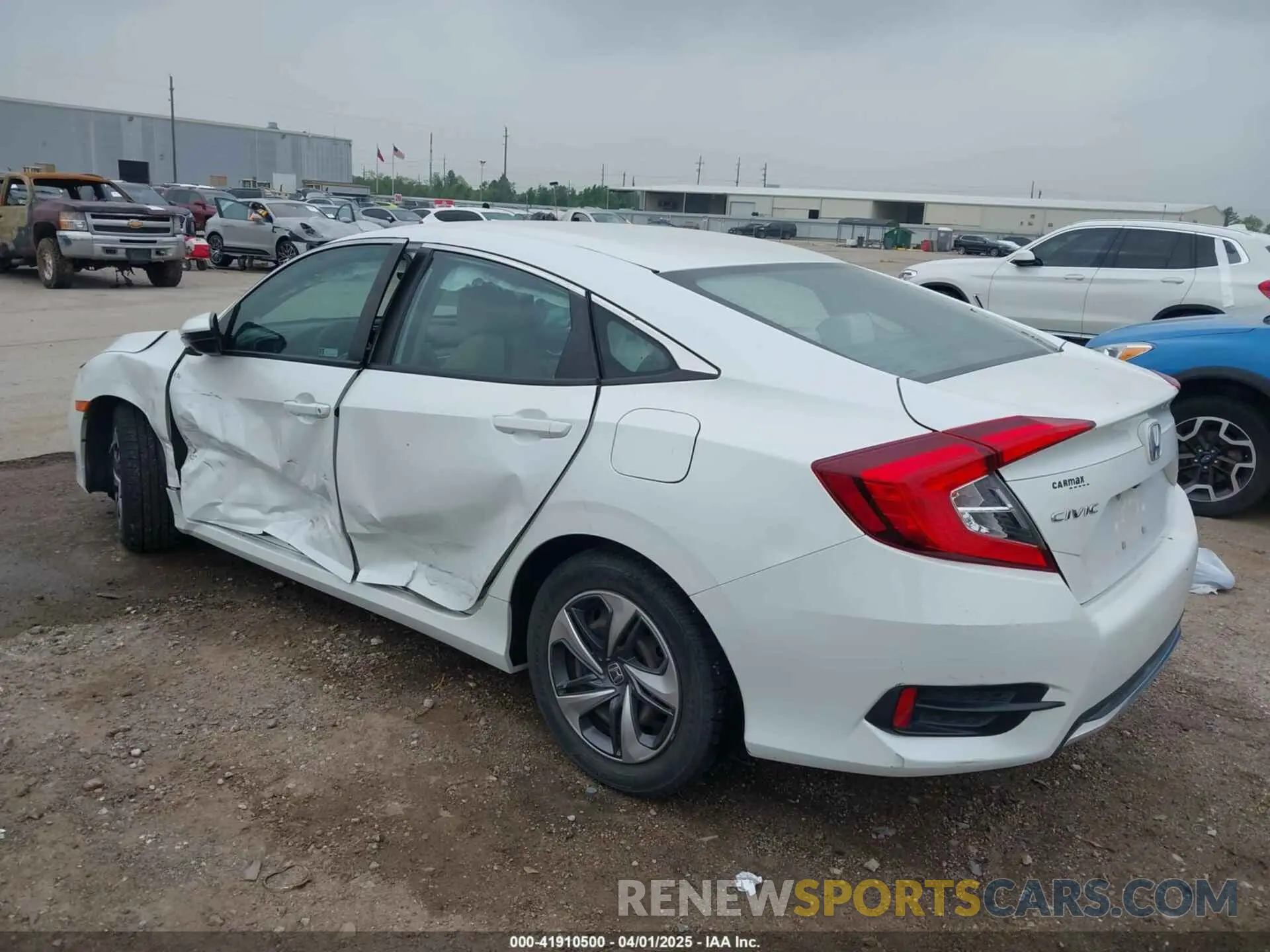 3 Photograph of a damaged car 2HGFC2F63LH514256 HONDA CIVIC 2020