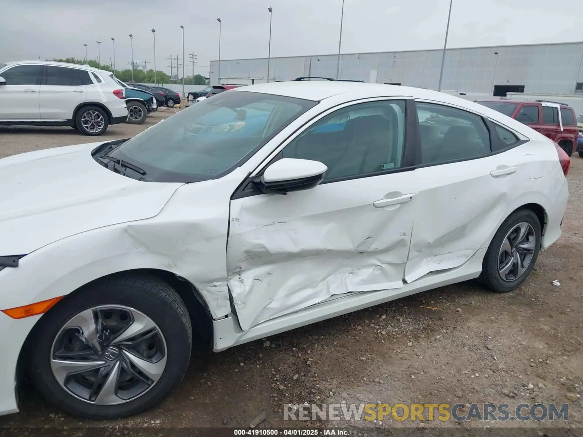 6 Photograph of a damaged car 2HGFC2F63LH514256 HONDA CIVIC 2020