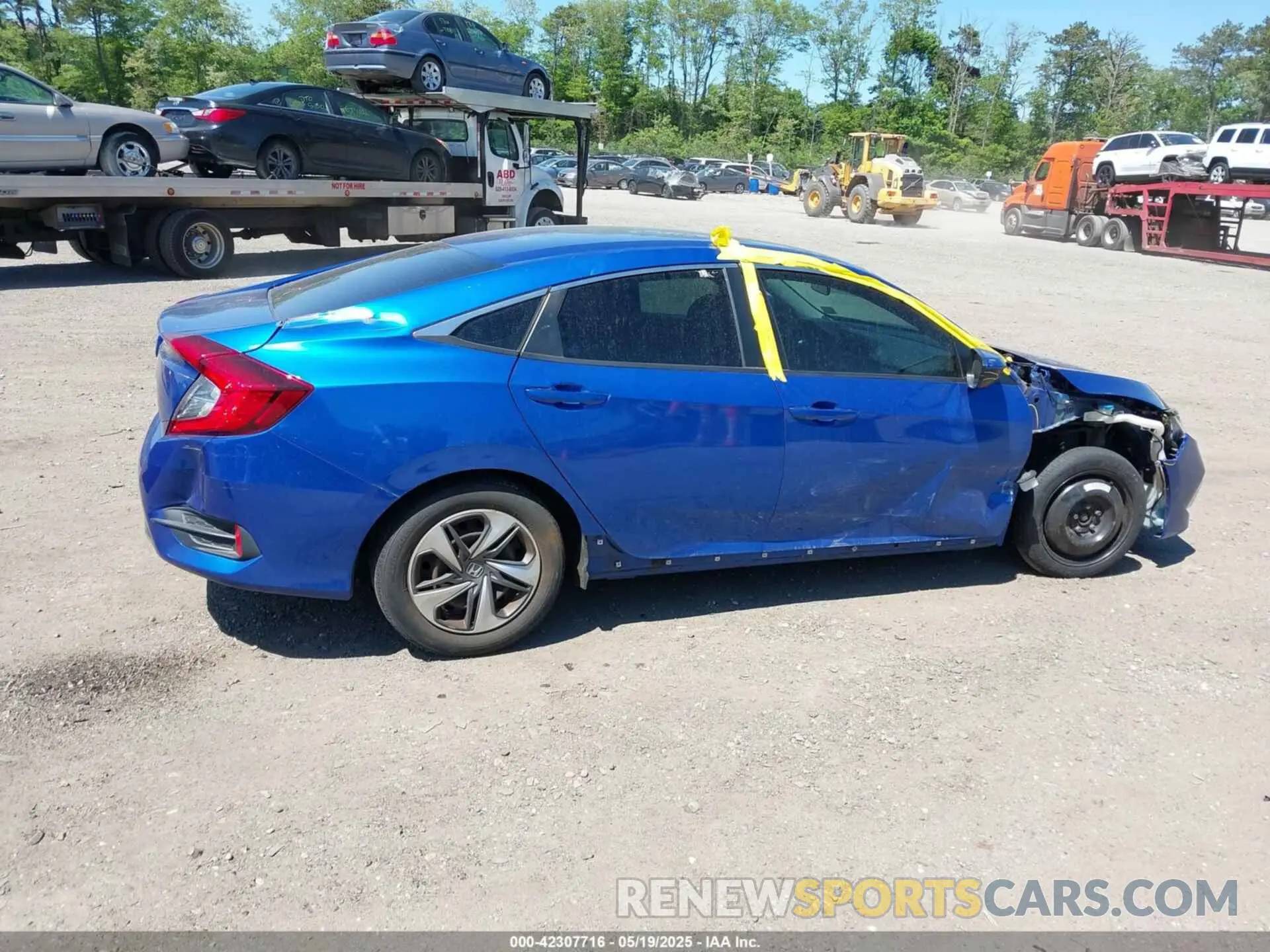 13 Photograph of a damaged car 2HGFC2F64LH504917 HONDA CIVIC 2020