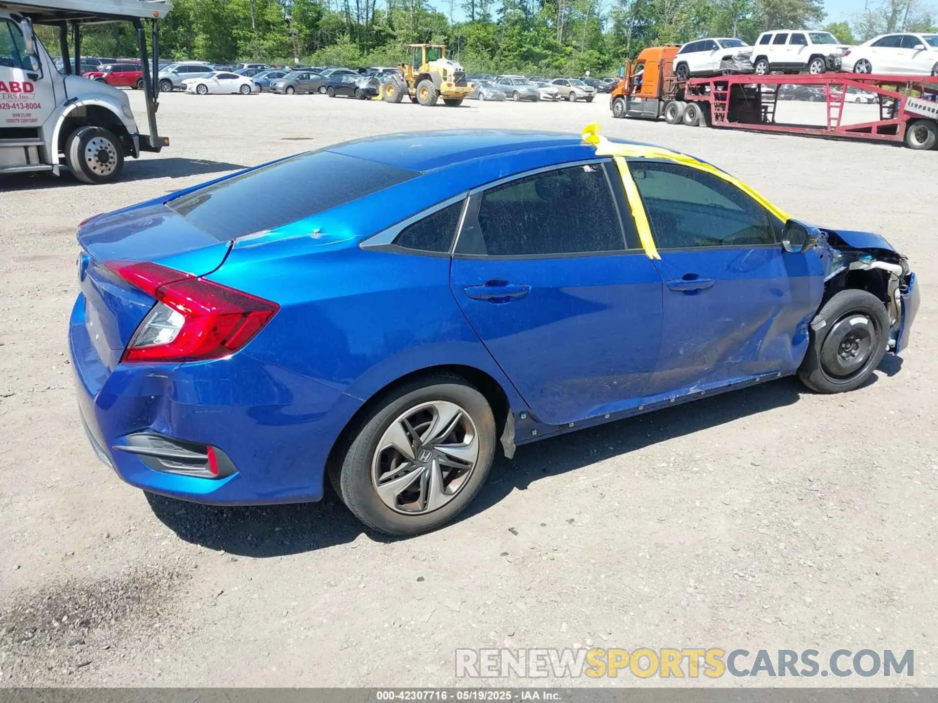 4 Photograph of a damaged car 2HGFC2F64LH504917 HONDA CIVIC 2020
