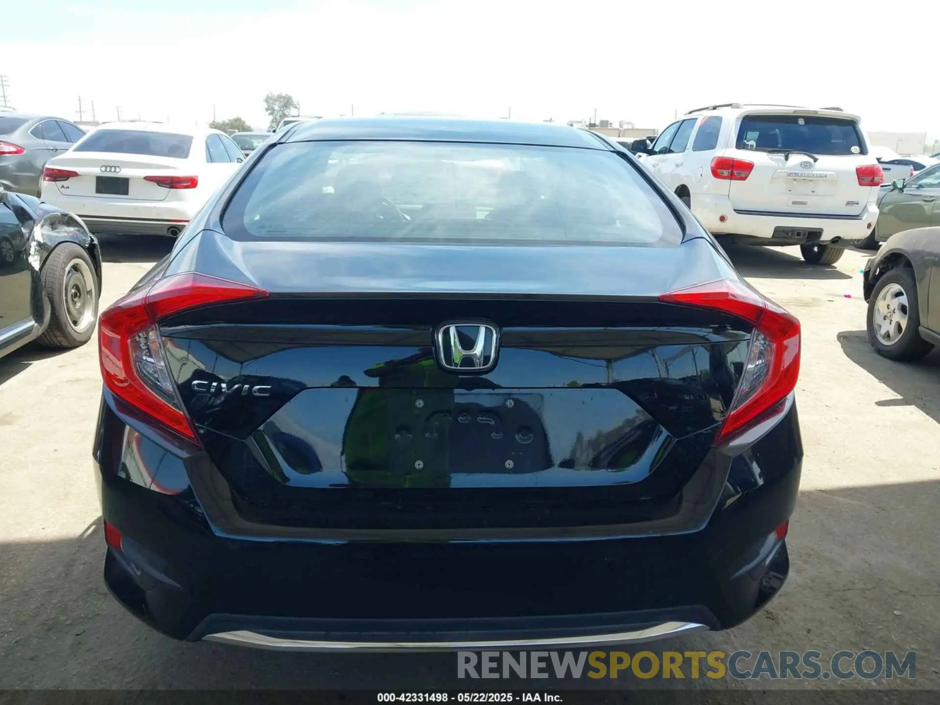 17 Photograph of a damaged car 2HGFC2F64LH510605 HONDA CIVIC 2020