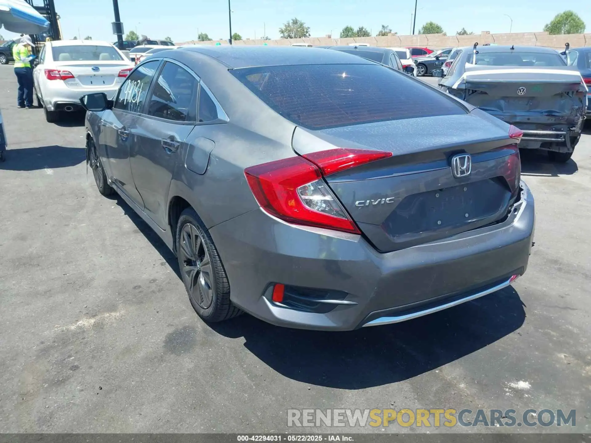3 Photograph of a damaged car 2HGFC2F64LH512550 HONDA CIVIC 2020