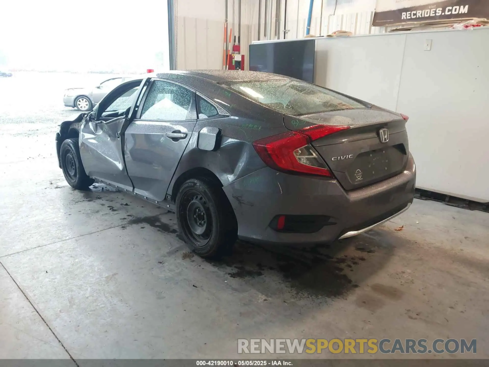 3 Photograph of a damaged car 2HGFC2F64LH525248 HONDA CIVIC 2020