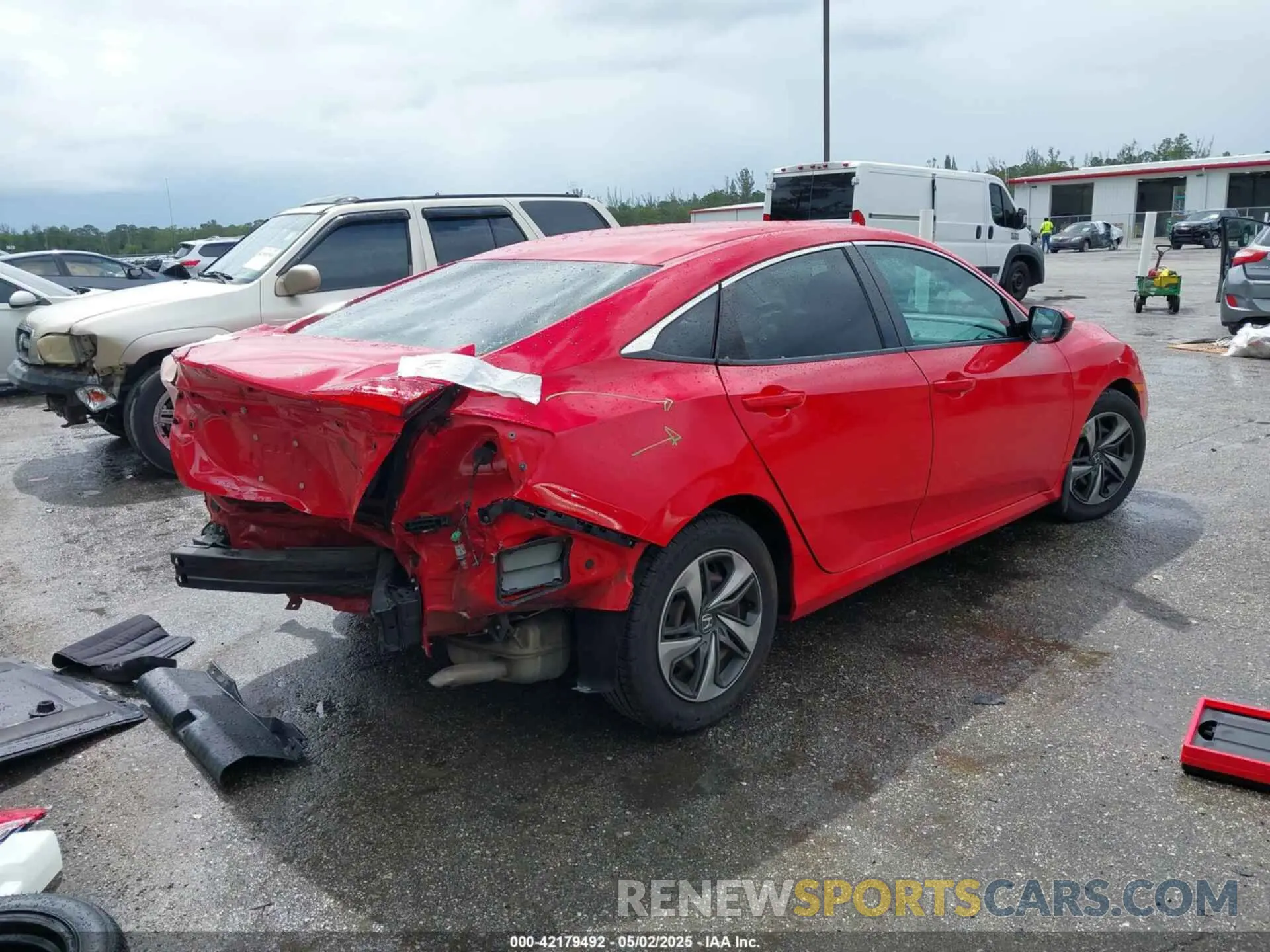 4 Photograph of a damaged car 2HGFC2F65LH503209 HONDA CIVIC 2020