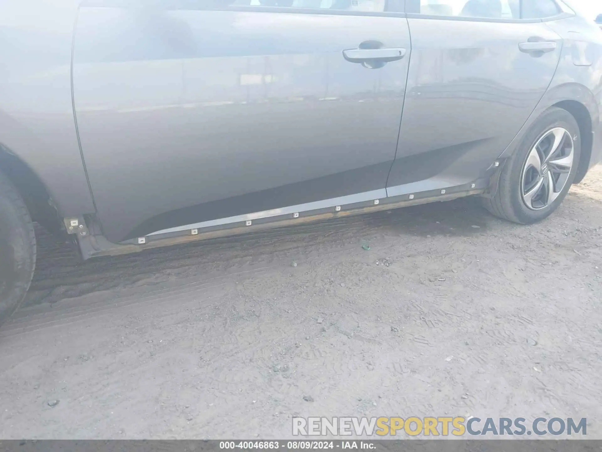 18 Photograph of a damaged car 2HGFC2F65LH505932 HONDA CIVIC 2020