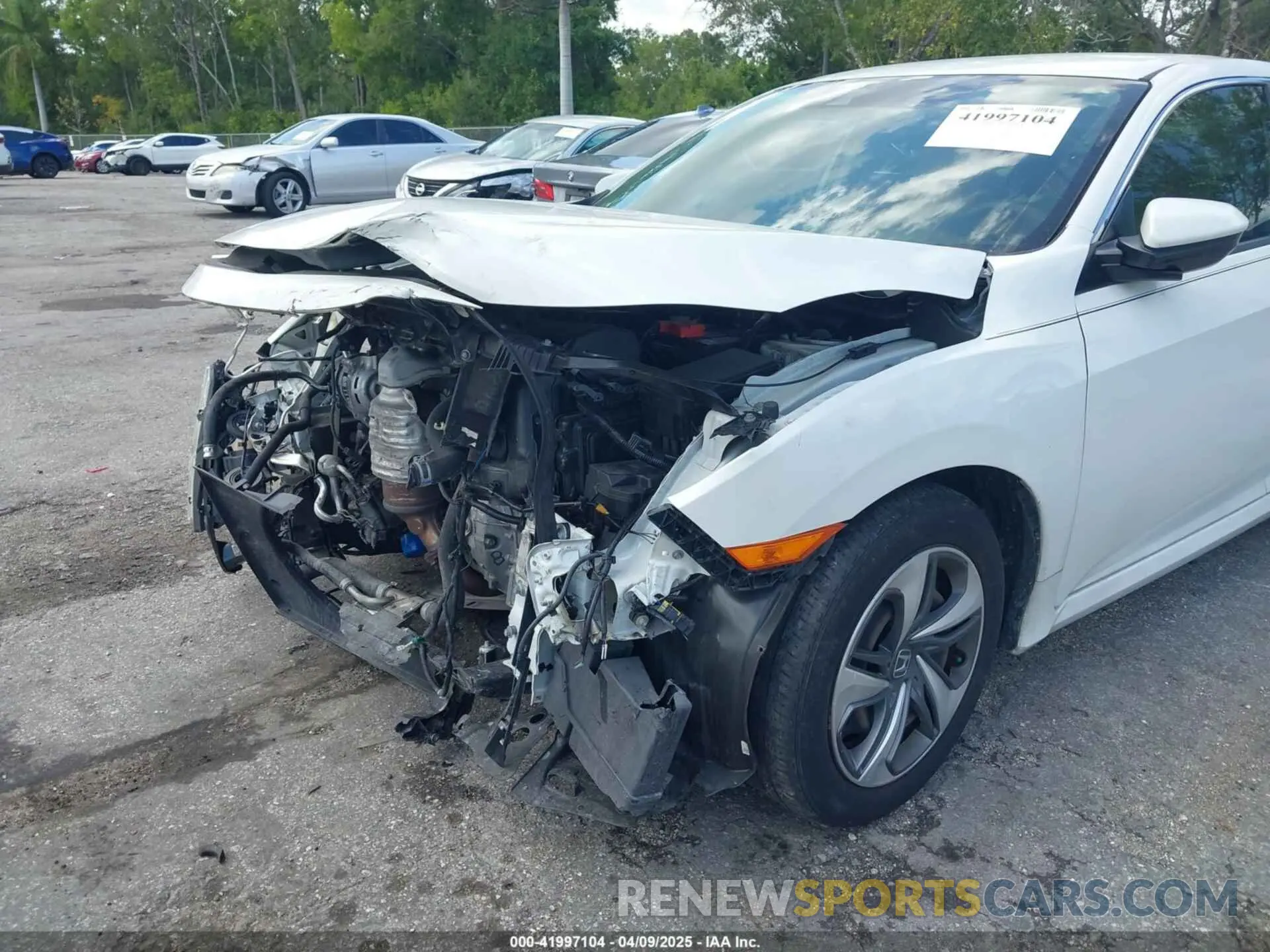 6 Photograph of a damaged car 2HGFC2F65LH531818 HONDA CIVIC 2020