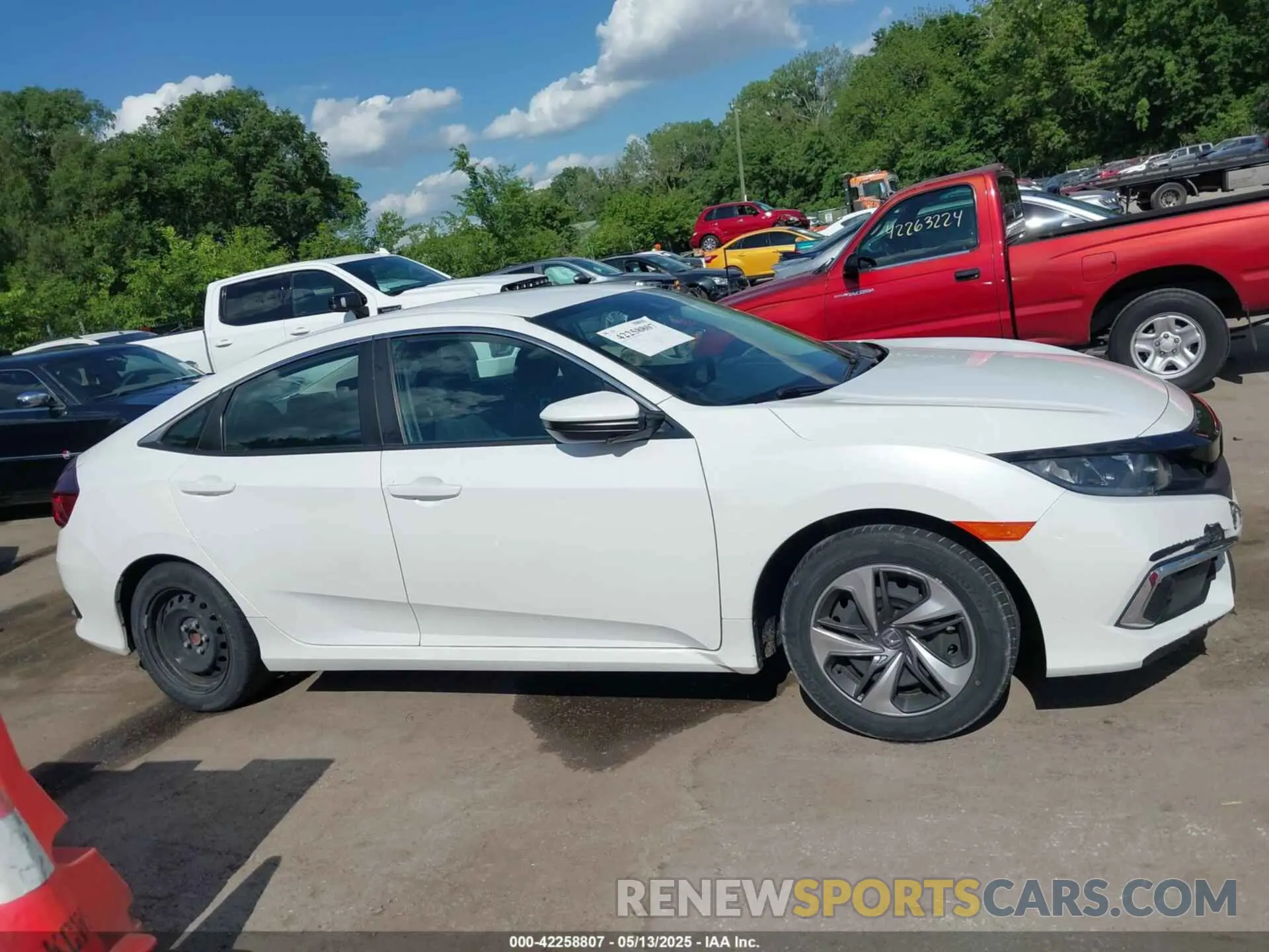 13 Photograph of a damaged car 2HGFC2F65LH537800 HONDA CIVIC 2020
