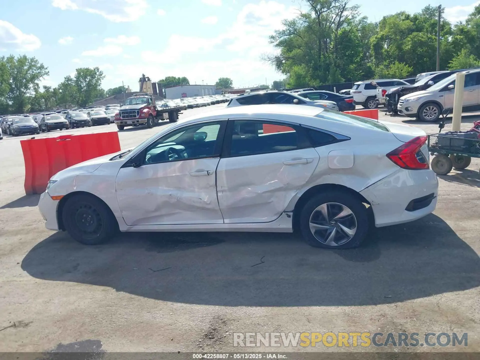 14 Photograph of a damaged car 2HGFC2F65LH537800 HONDA CIVIC 2020