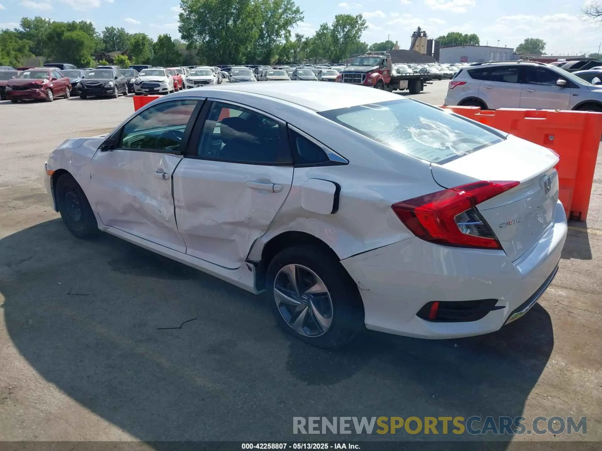 3 Photograph of a damaged car 2HGFC2F65LH537800 HONDA CIVIC 2020