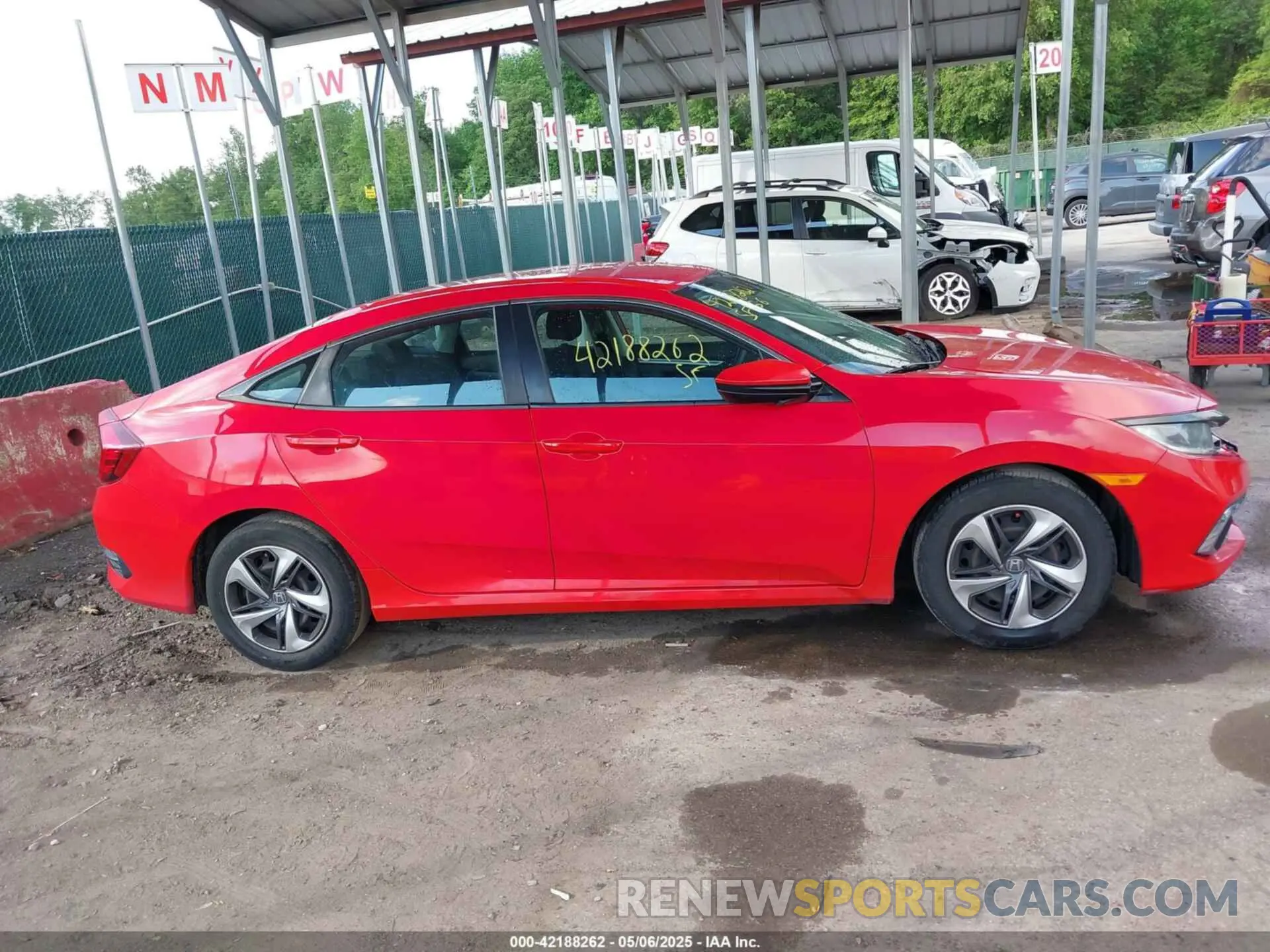 13 Photograph of a damaged car 2HGFC2F65LH550028 HONDA CIVIC 2020