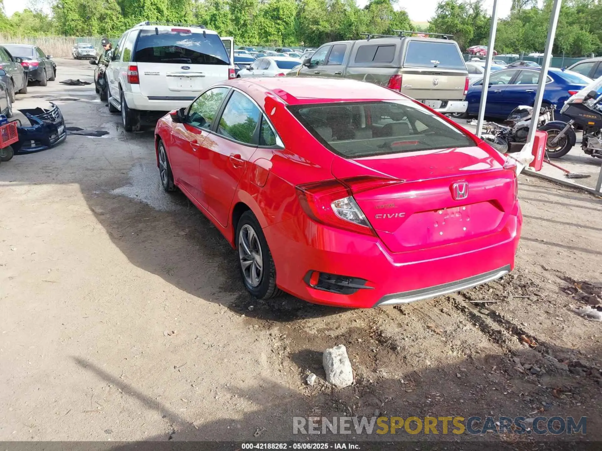 3 Photograph of a damaged car 2HGFC2F65LH550028 HONDA CIVIC 2020
