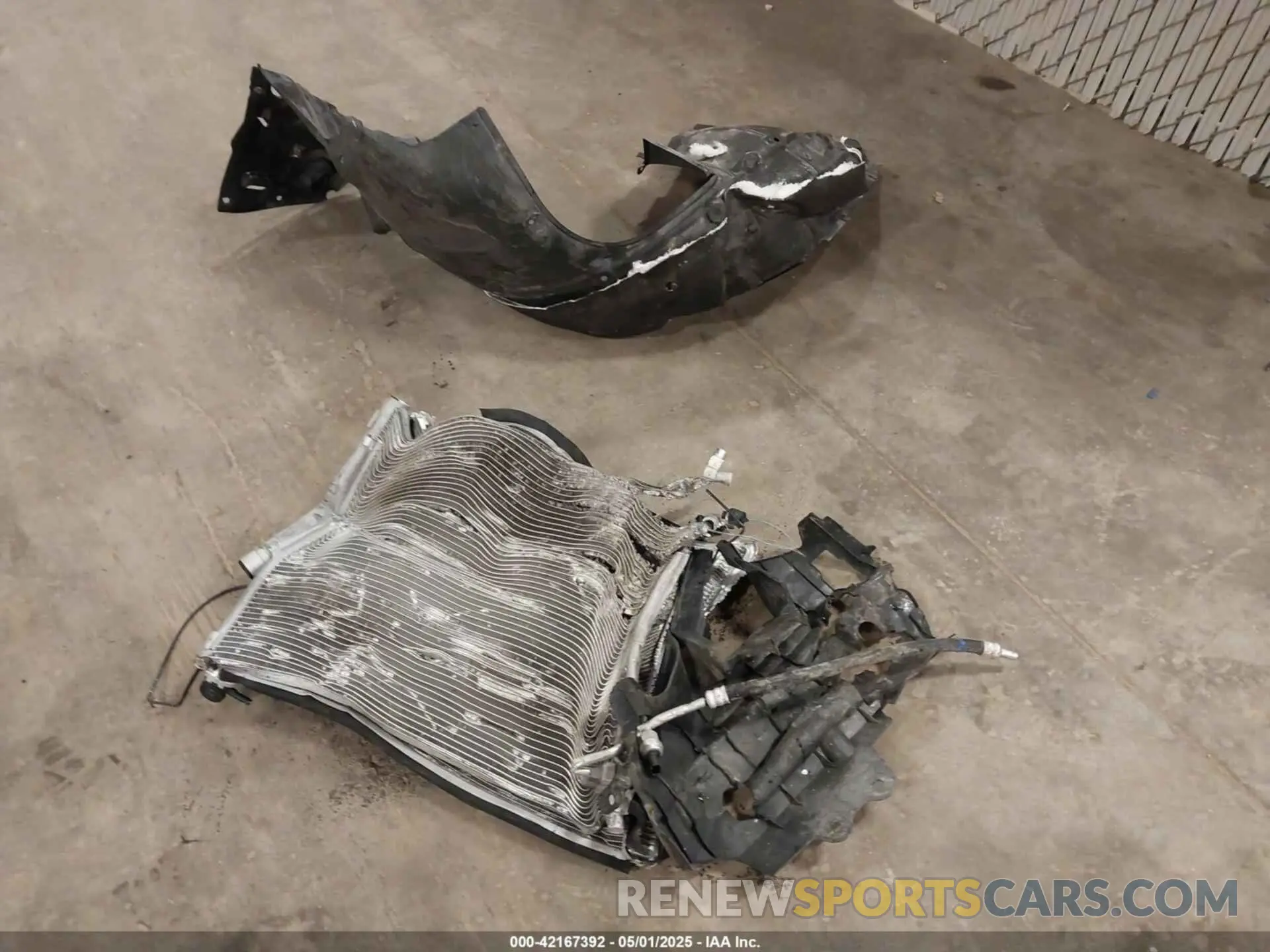 18 Photograph of a damaged car 2HGFC2F65LH561434 HONDA CIVIC 2020