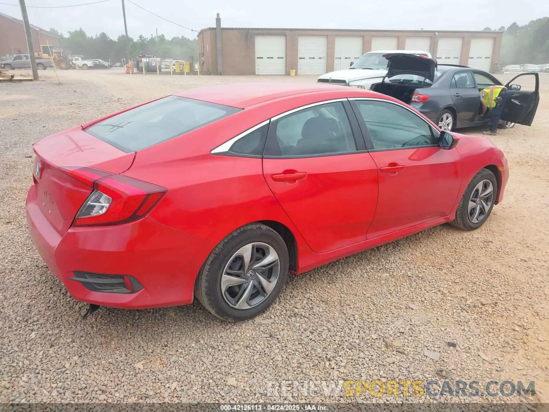 4 Photograph of a damaged car 2HGFC2F65LH569081 HONDA CIVIC 2020