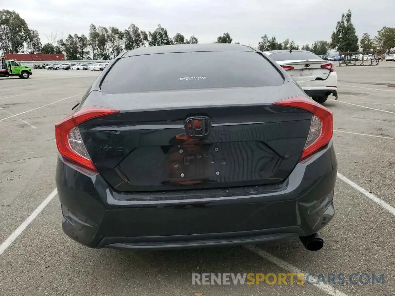 6 Photograph of a damaged car 2HGFC2F65LH584874 HONDA CIVIC 2020