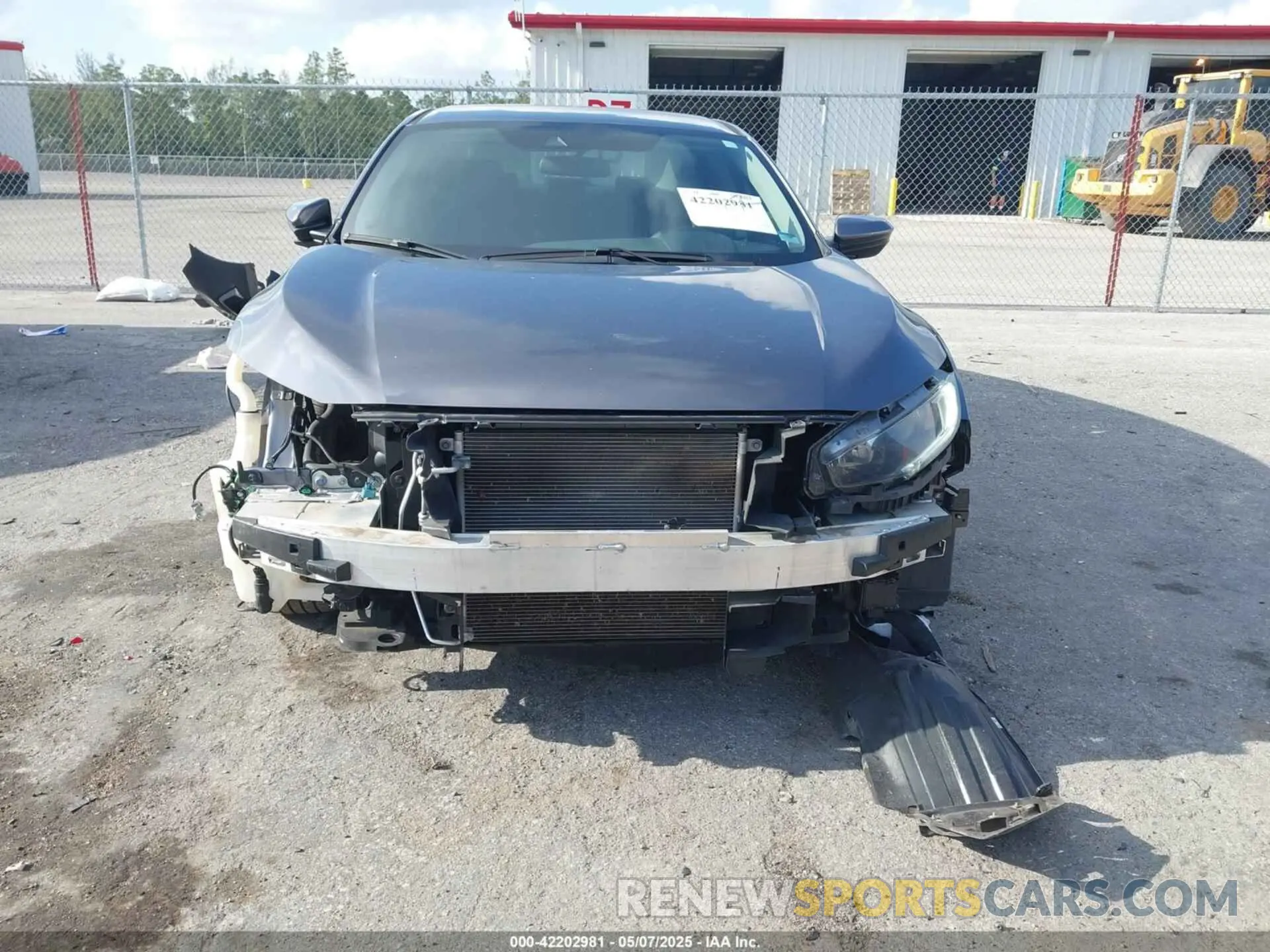 13 Photograph of a damaged car 2HGFC2F66LH580784 HONDA CIVIC 2020